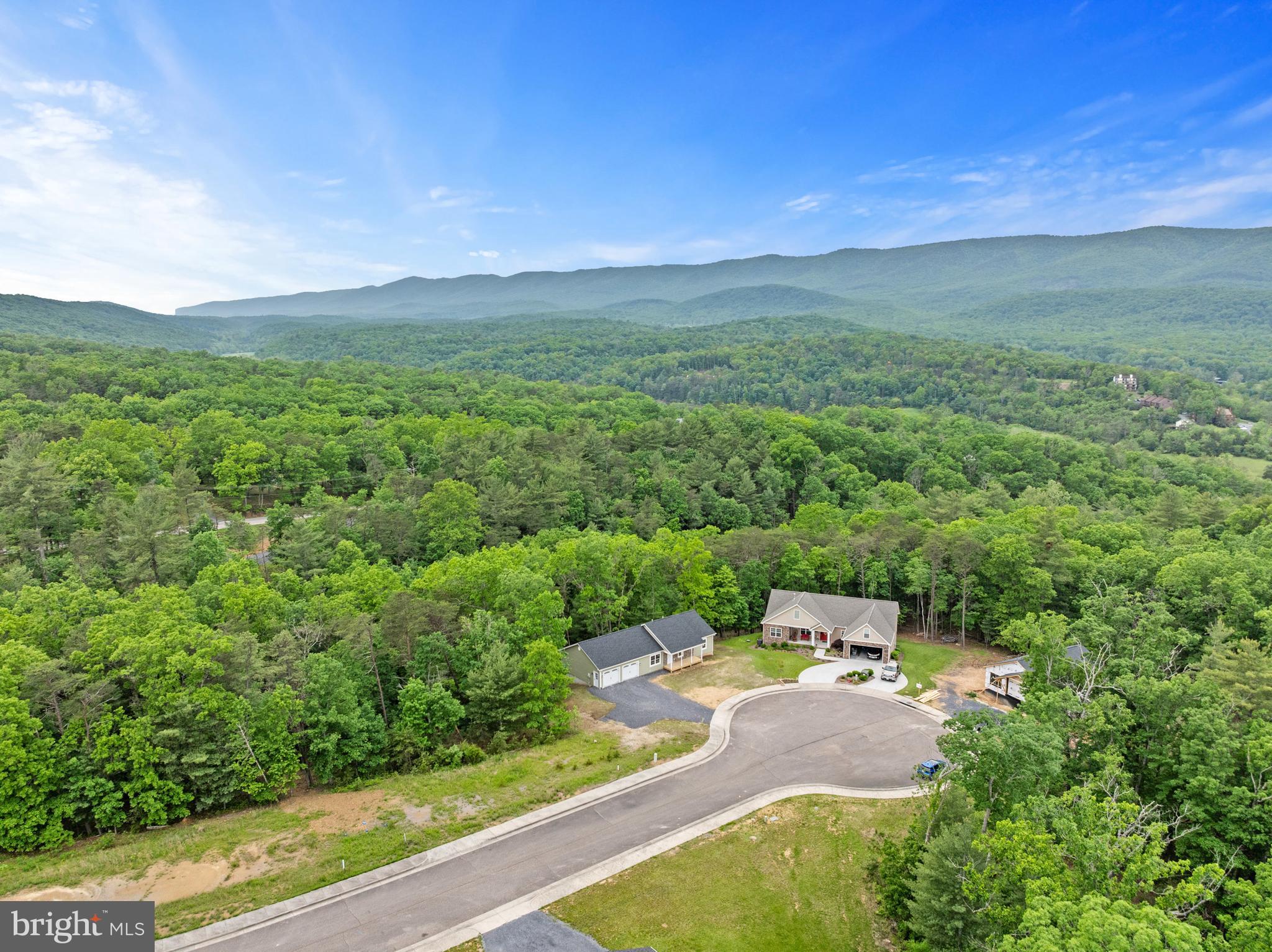 CREEK VALLEY - Residential