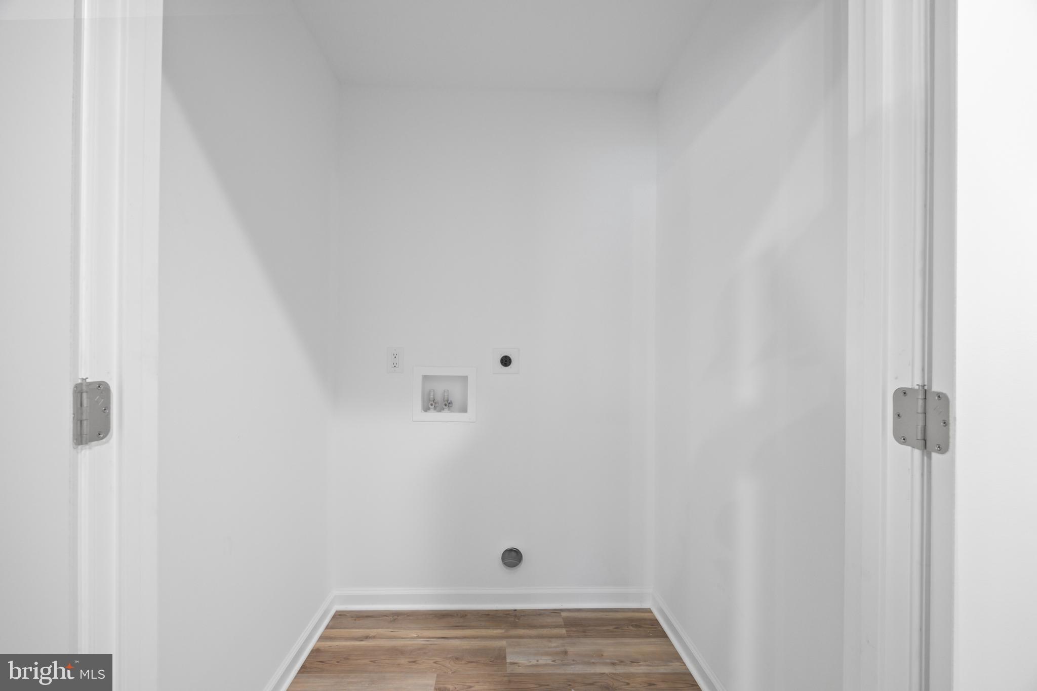 CREEK VALLEY - Residential