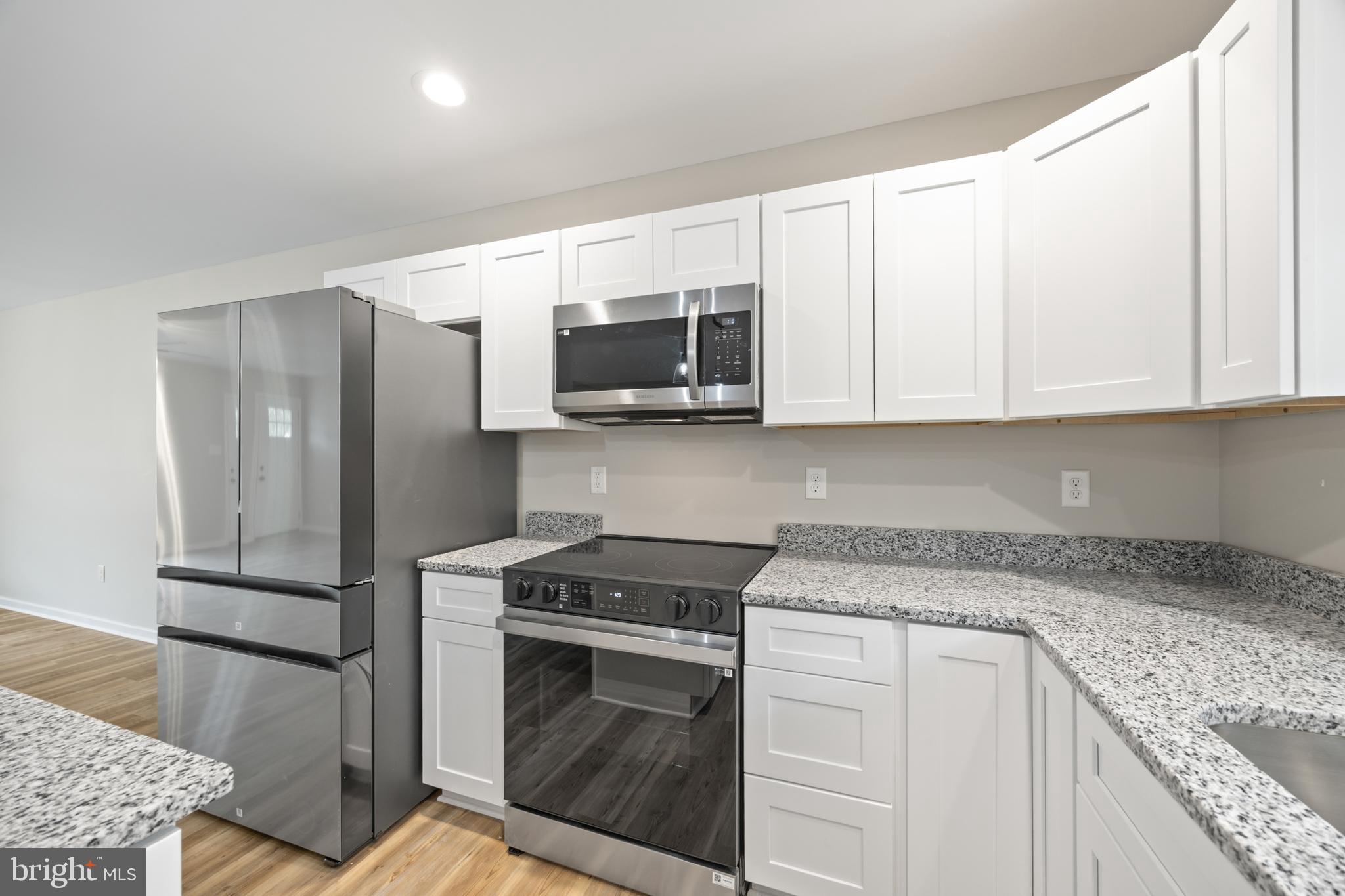 CREEK VALLEY - Residential