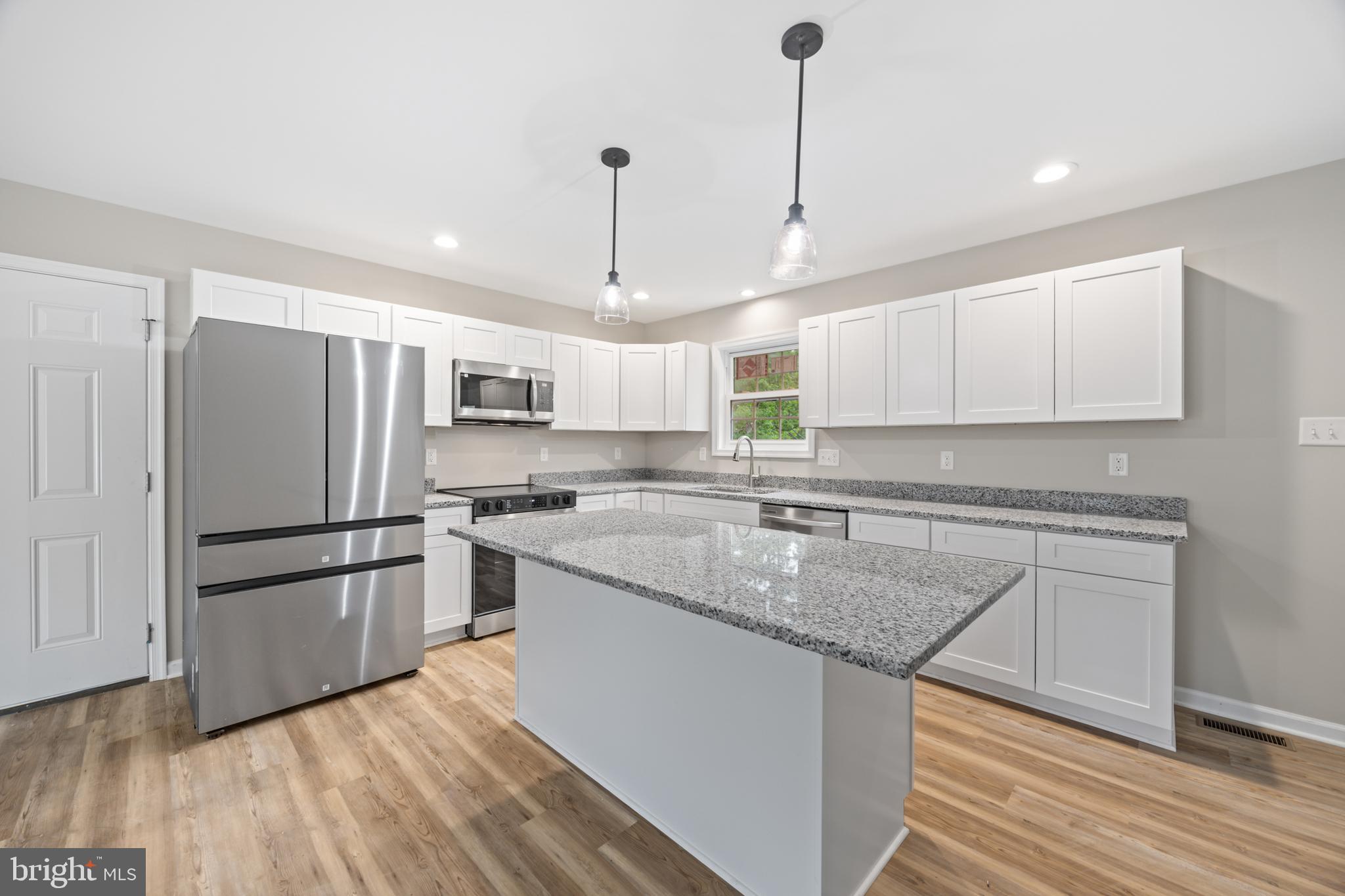 CREEK VALLEY - Residential