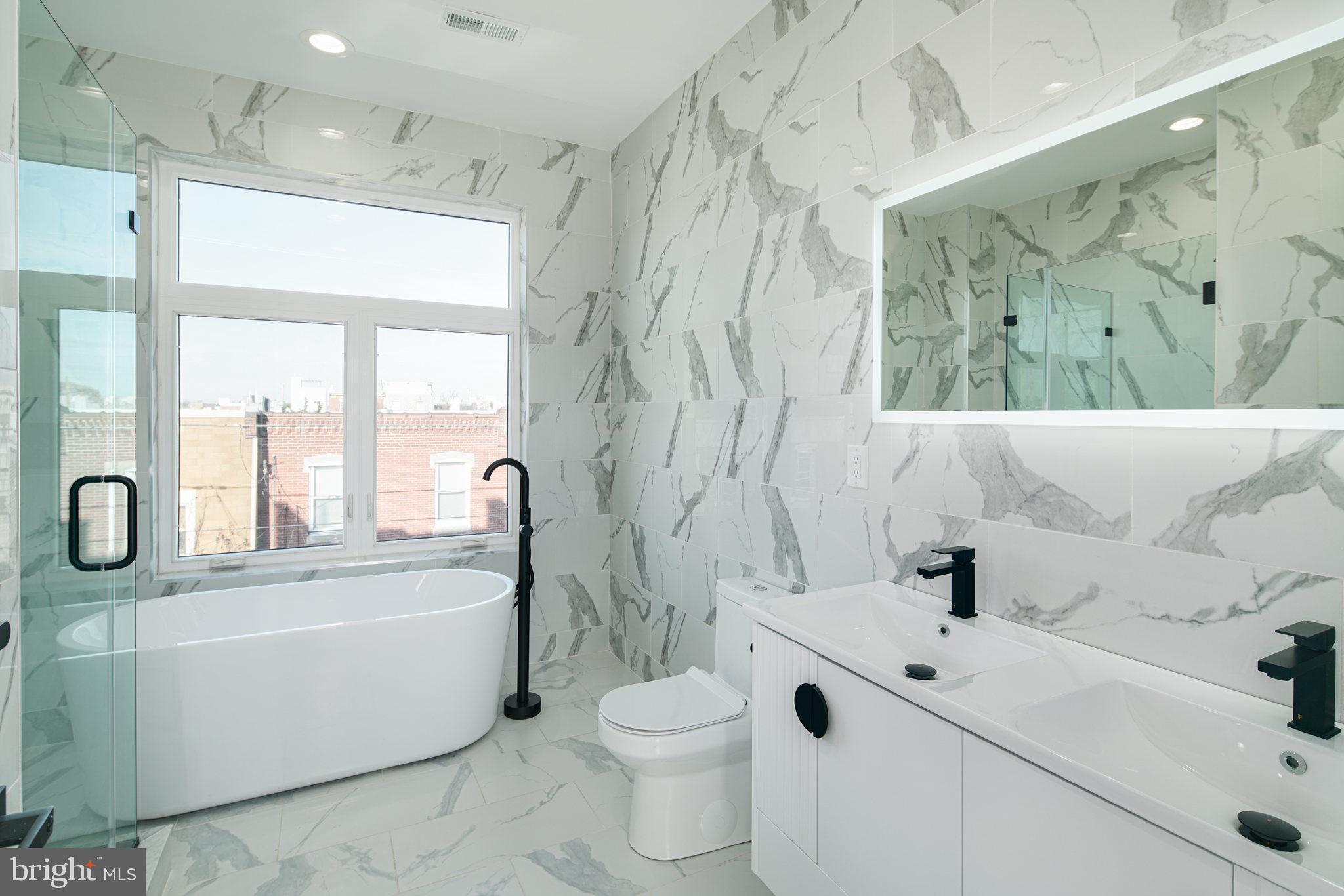 PORT RICHMOND - Residential