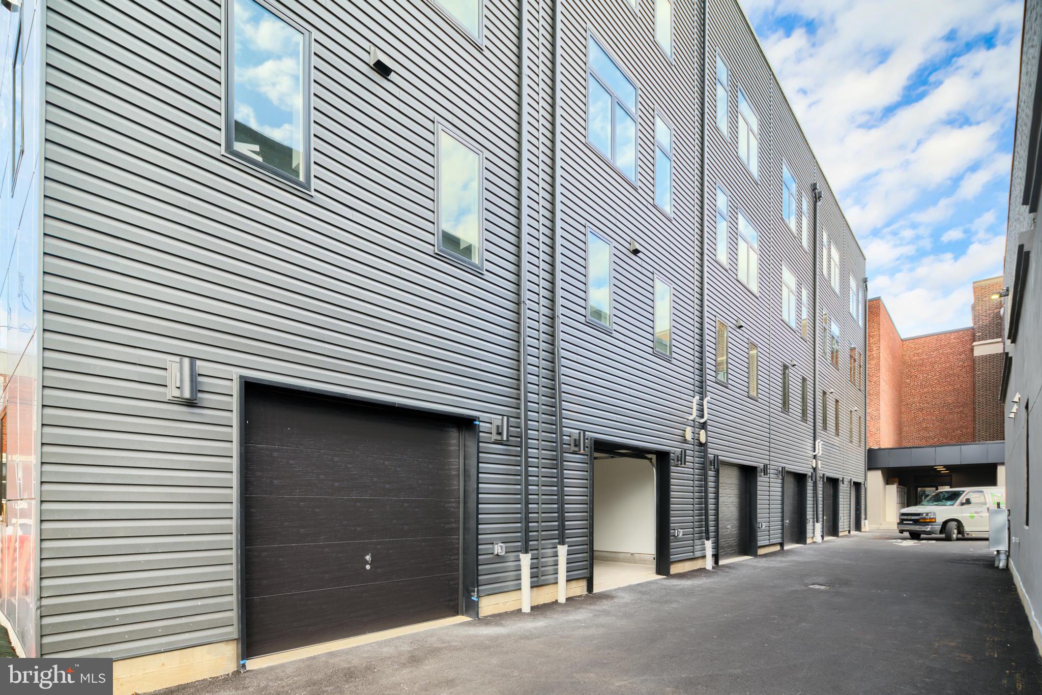 PORT RICHMOND - Residential