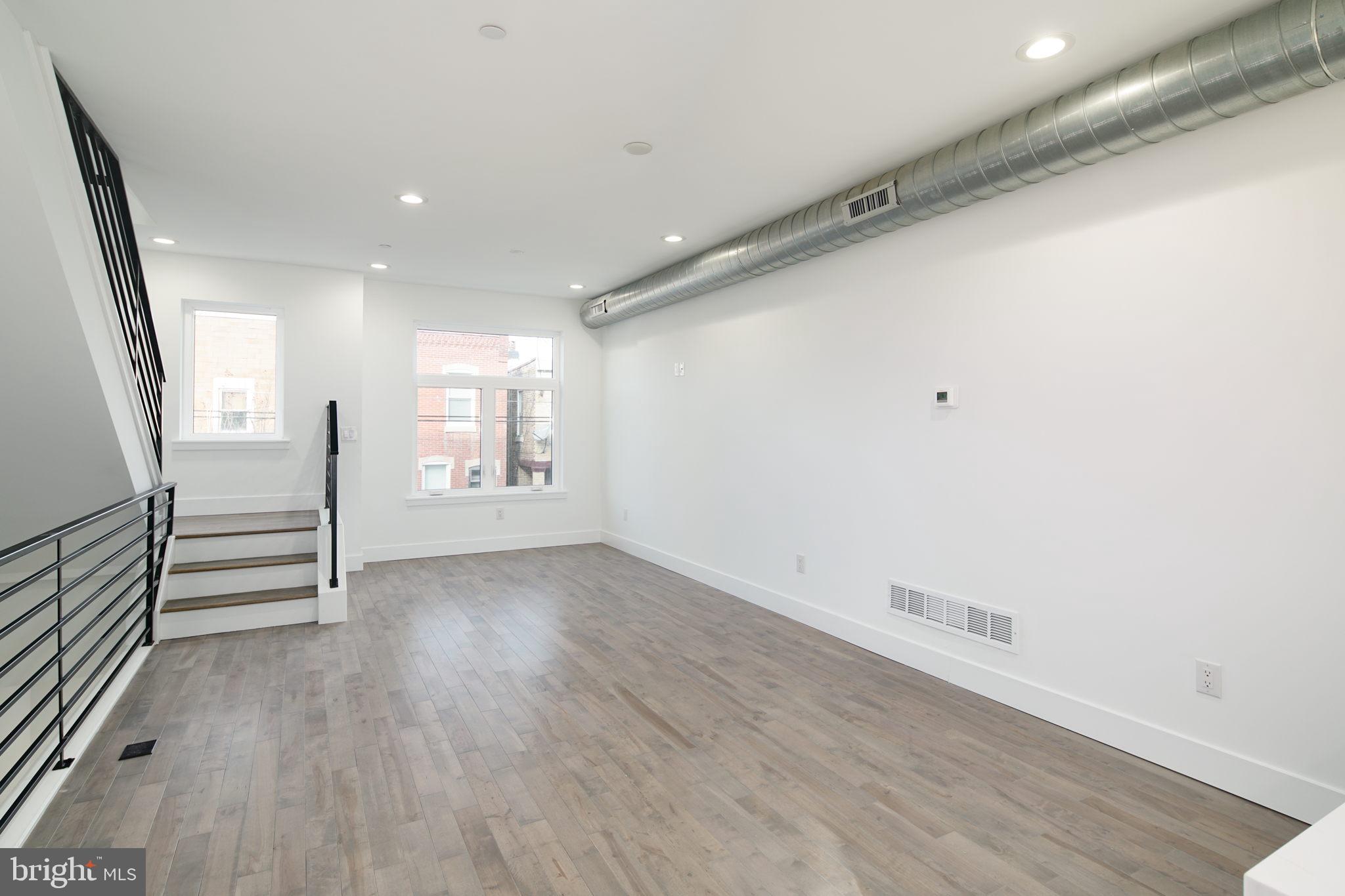 PORT RICHMOND - Residential