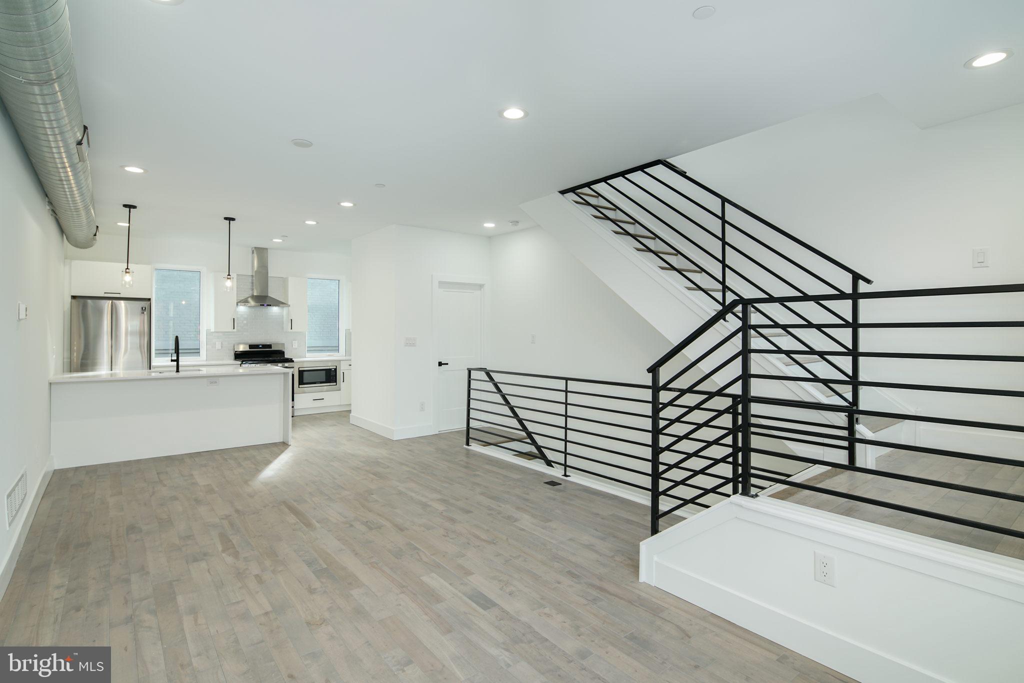 PORT RICHMOND - Residential