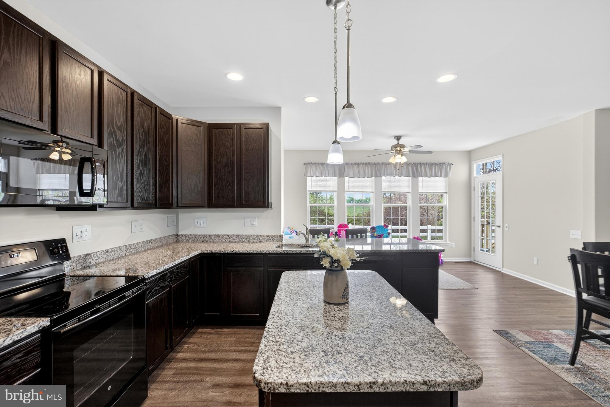 TOWNSEND VILLAGE - Residential