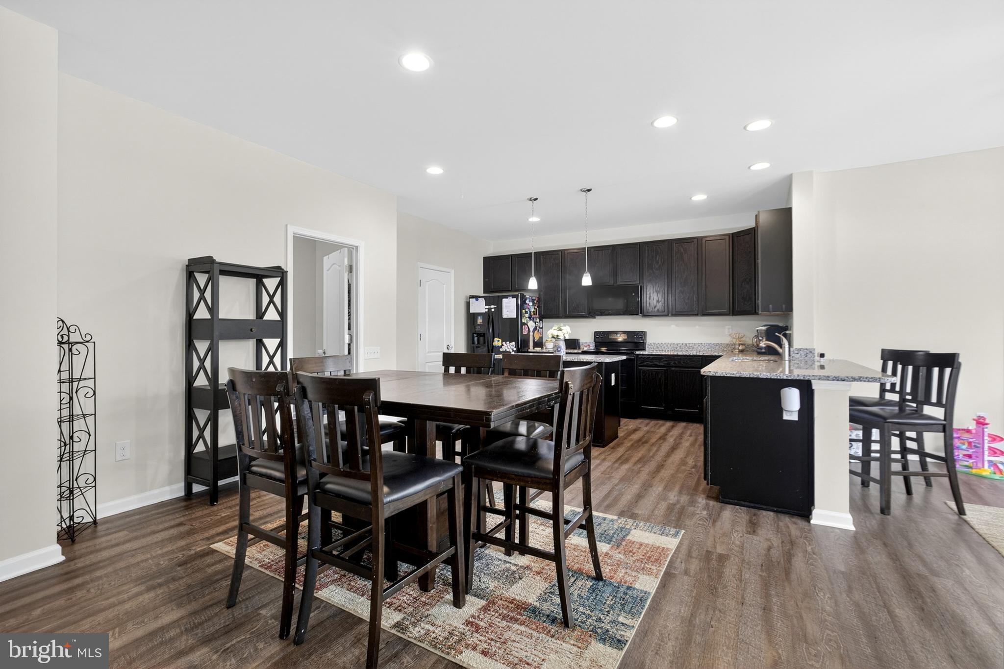 TOWNSEND VILLAGE - Residential