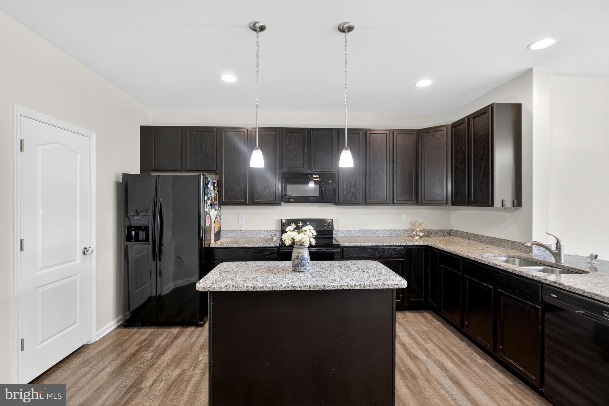 TOWNSEND VILLAGE - Residential
