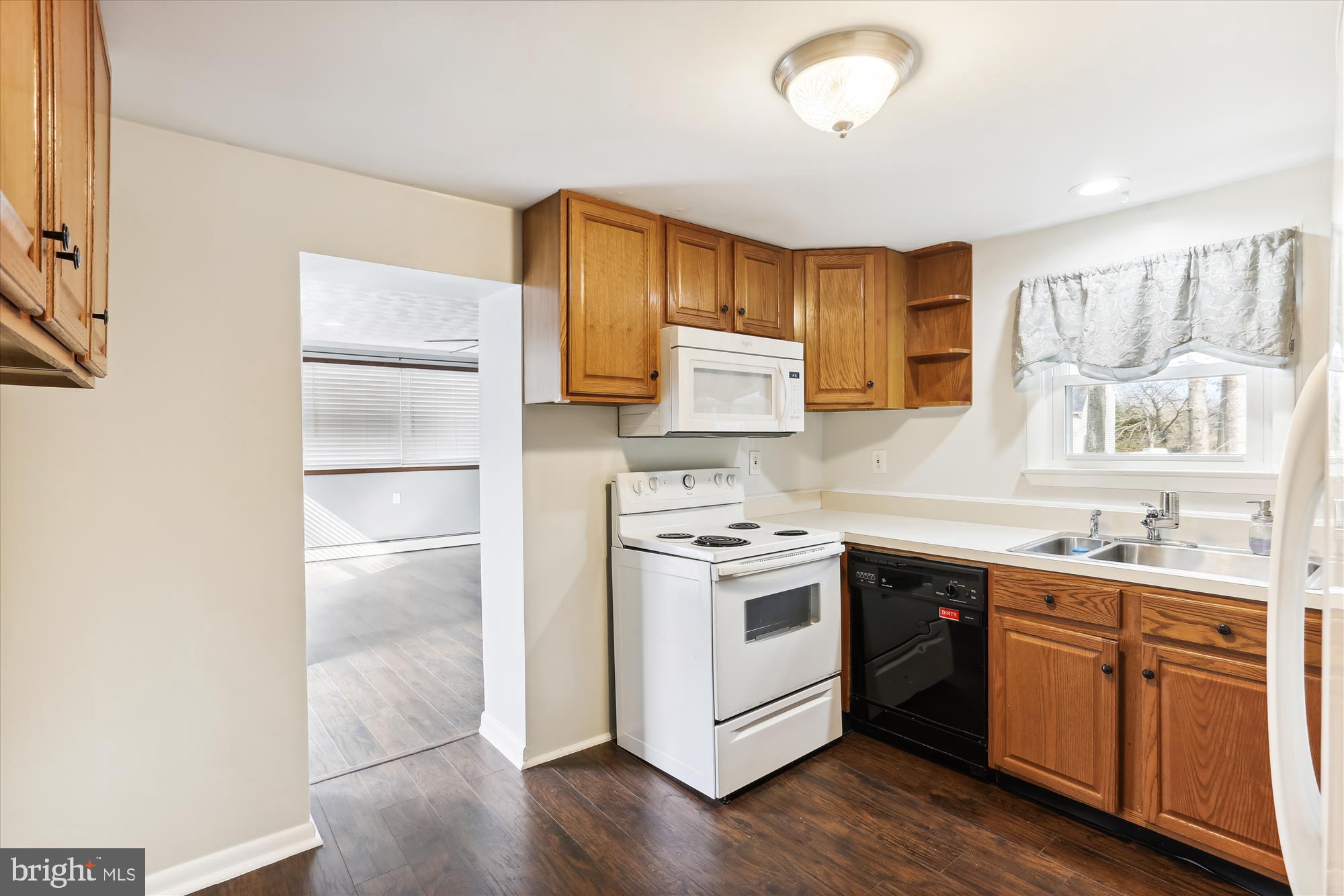 MILLERSVILLE - Residential