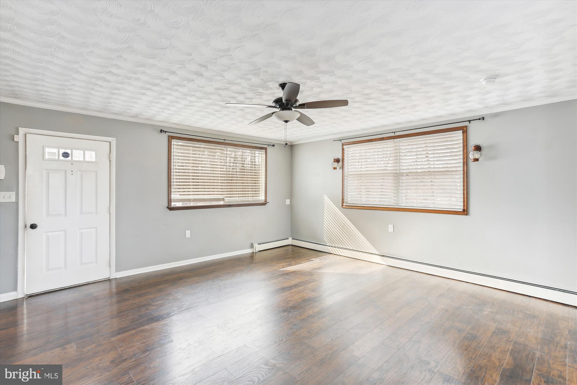 MILLERSVILLE - Residential