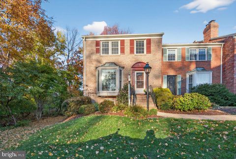 153 EAST STREET NE VIENNA VA 22180