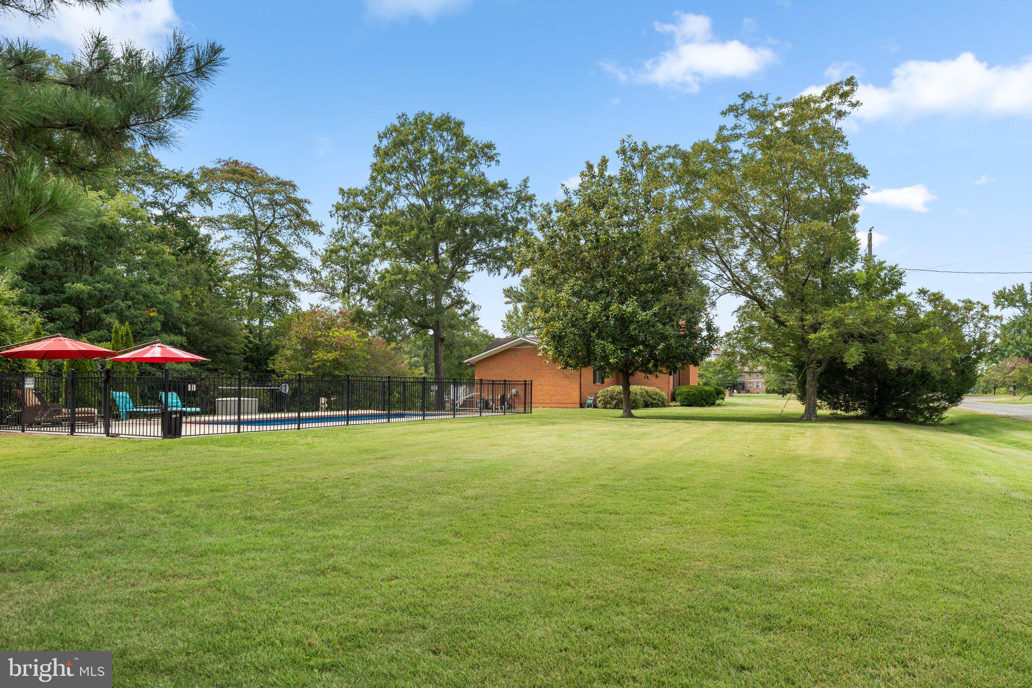 CABIN POINT - Residential