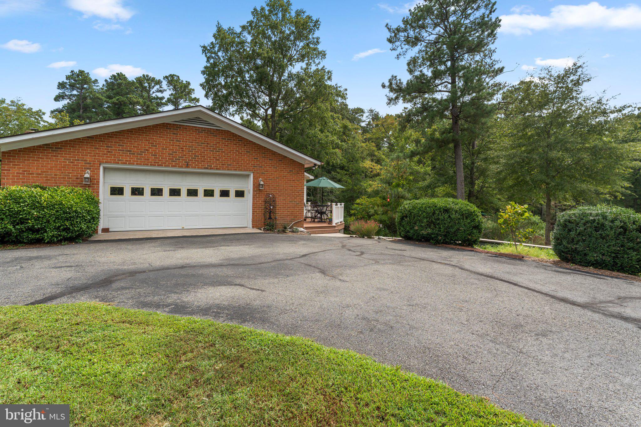 CABIN POINT - Residential