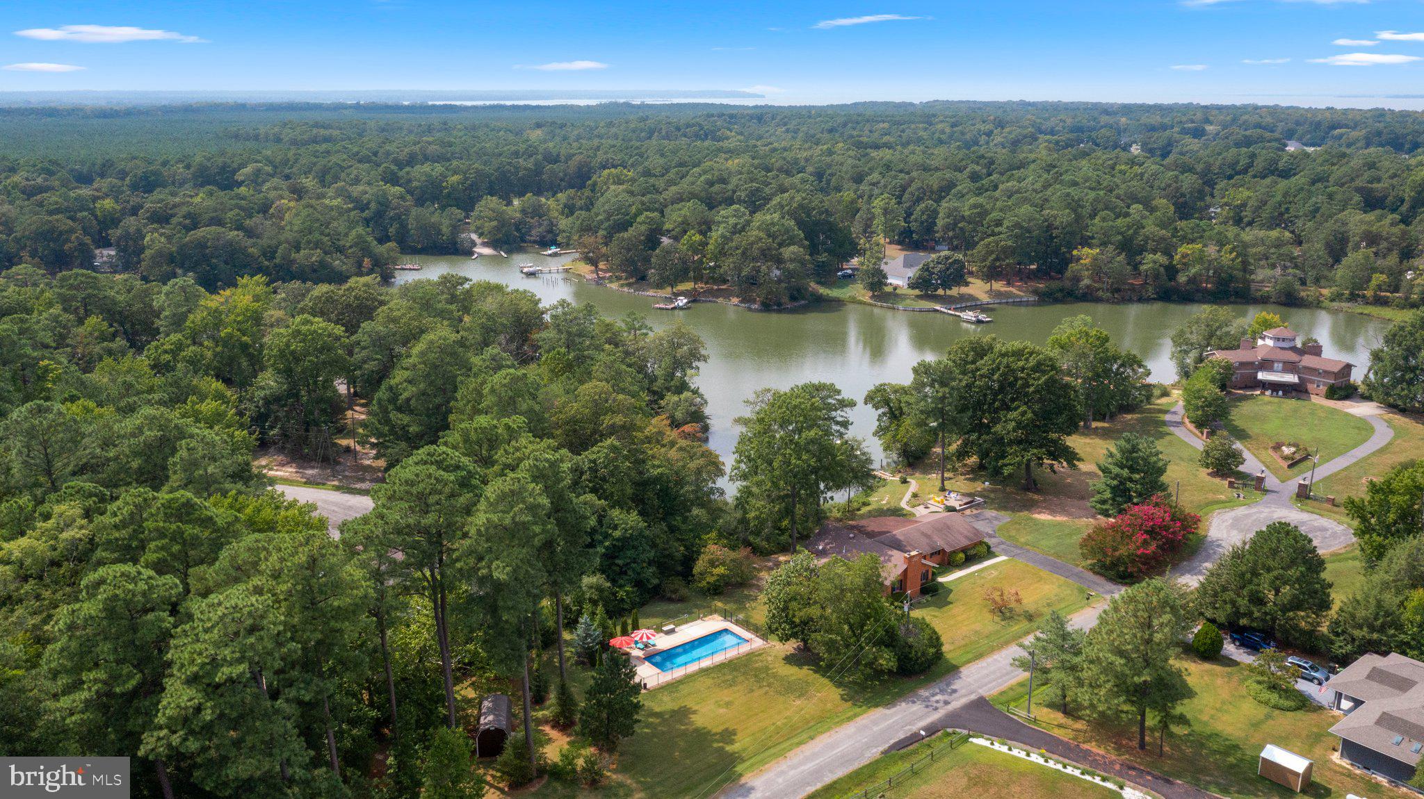 CABIN POINT - Residential