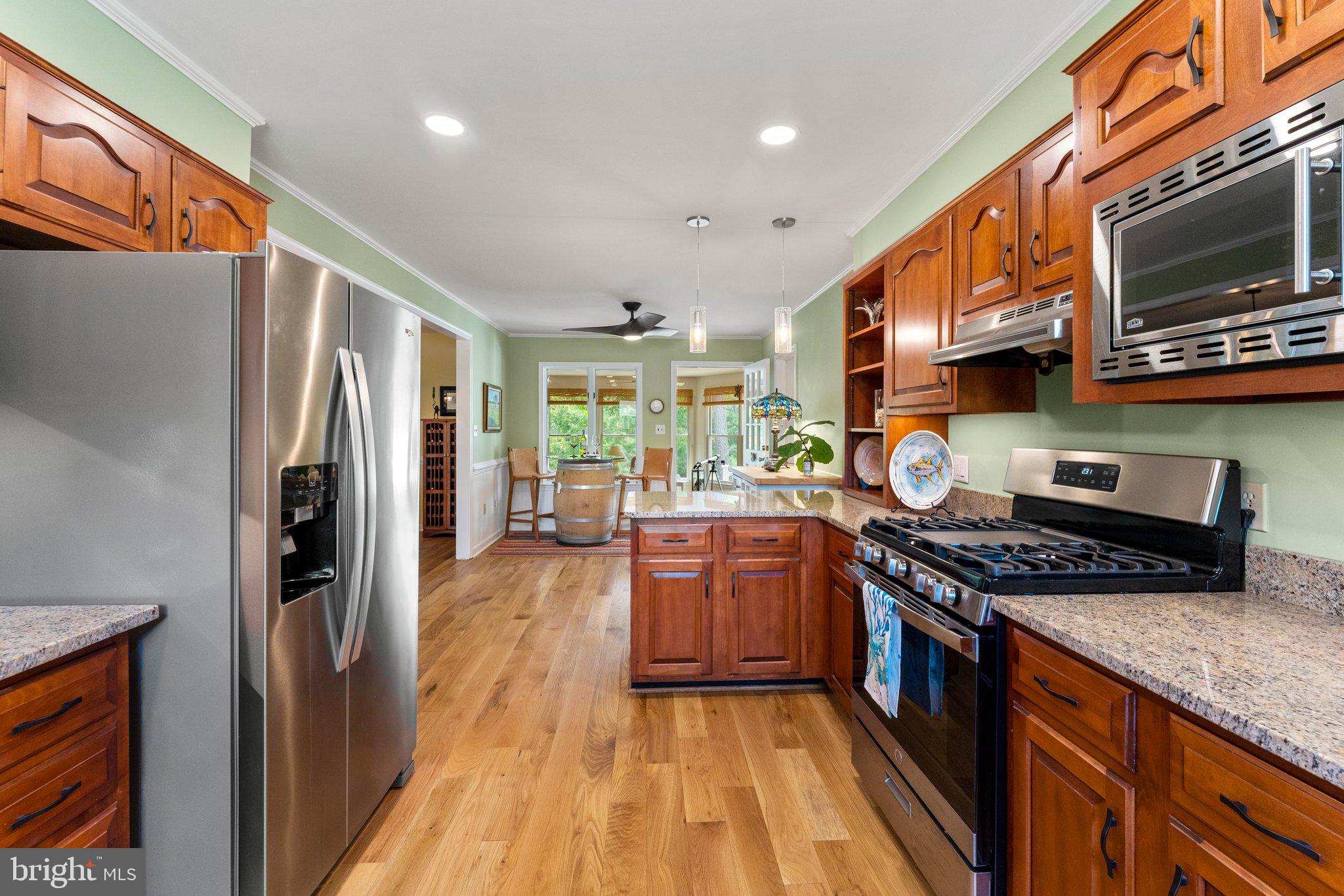 CABIN POINT - Residential