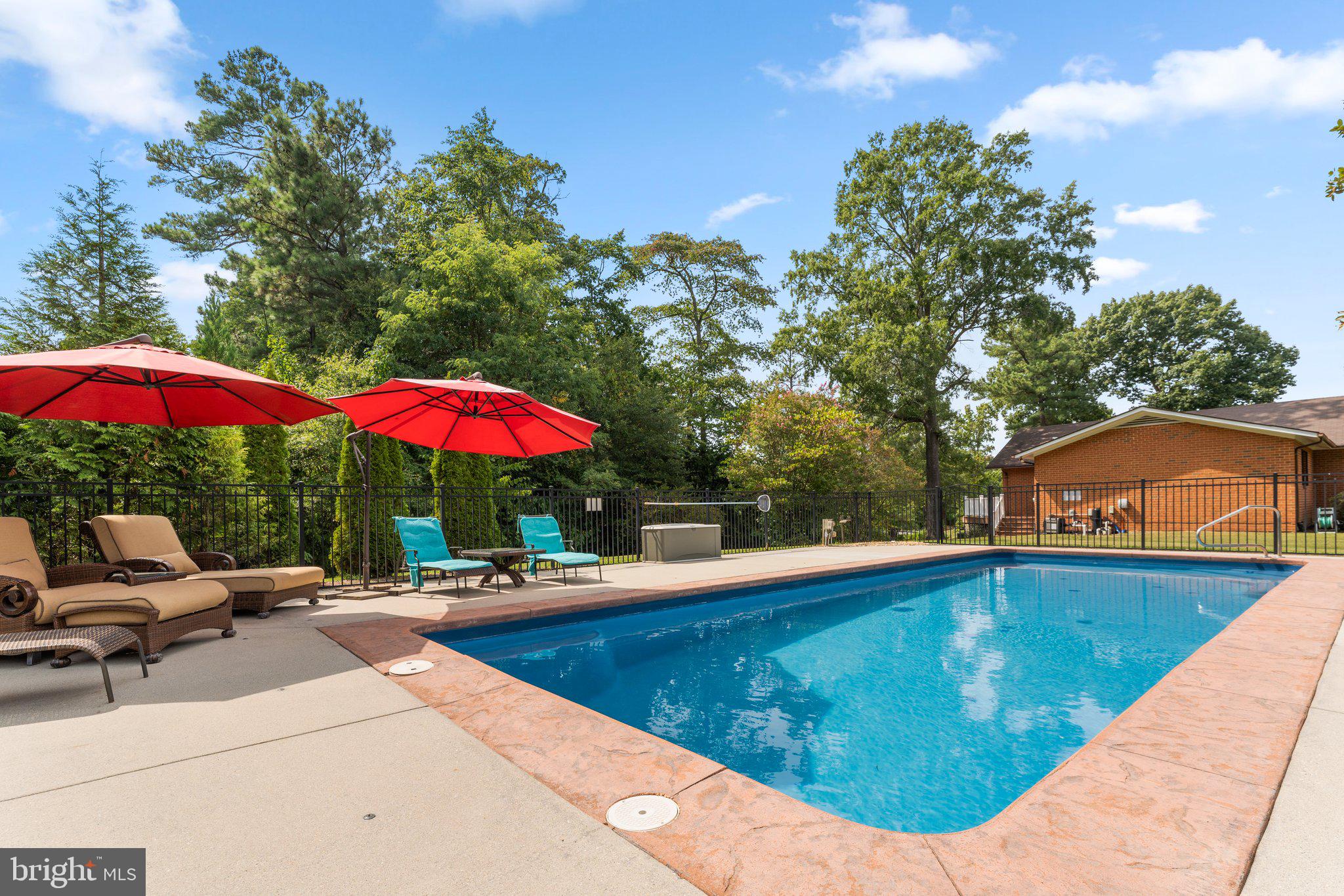 CABIN POINT - Residential