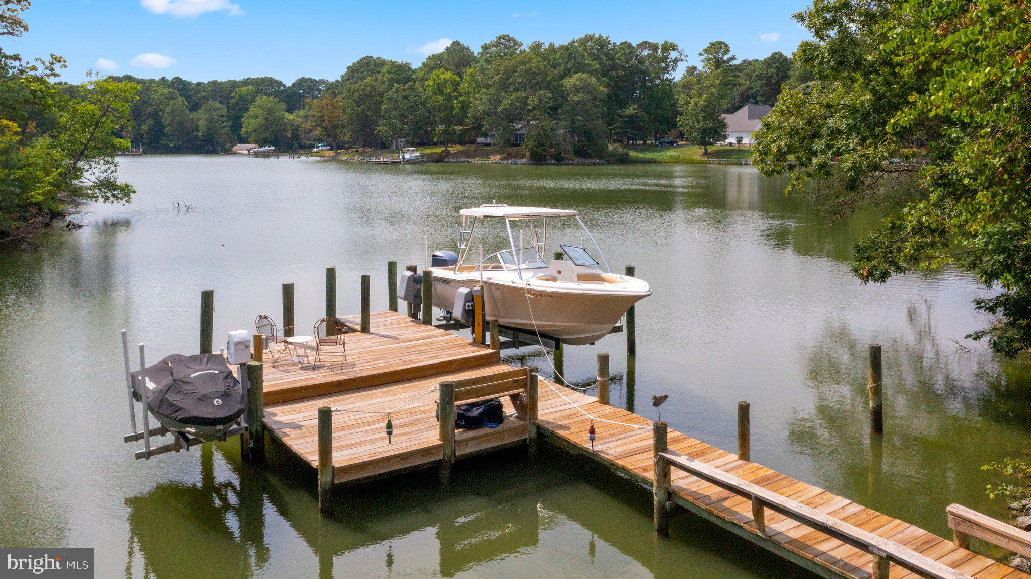 CABIN POINT - Residential