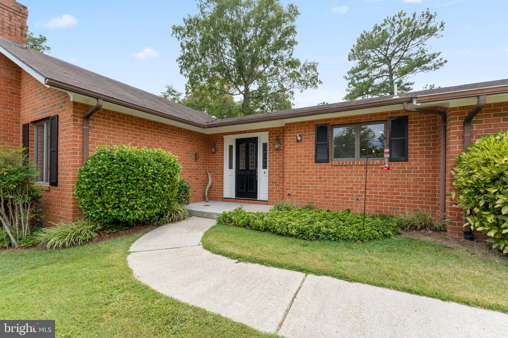 CABIN POINT - Residential