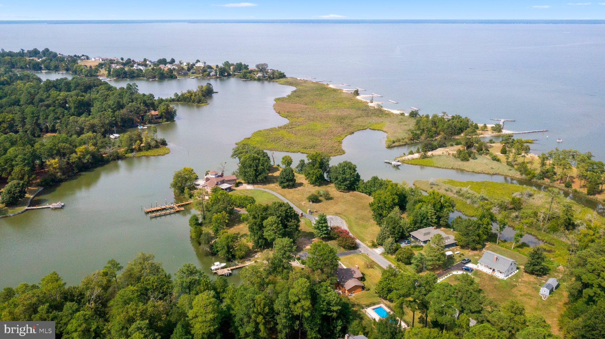 CABIN POINT - Residential