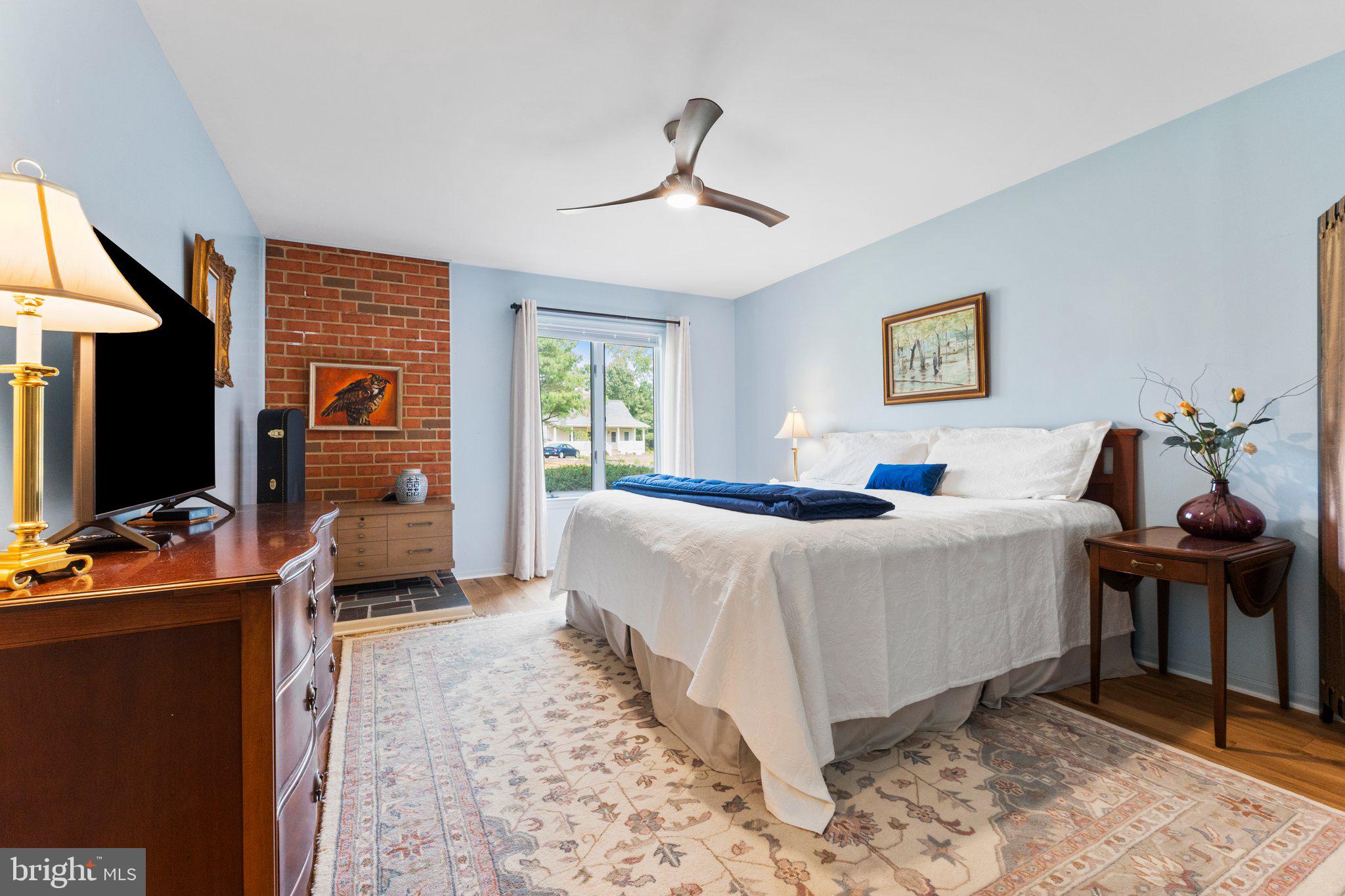 CABIN POINT - Residential