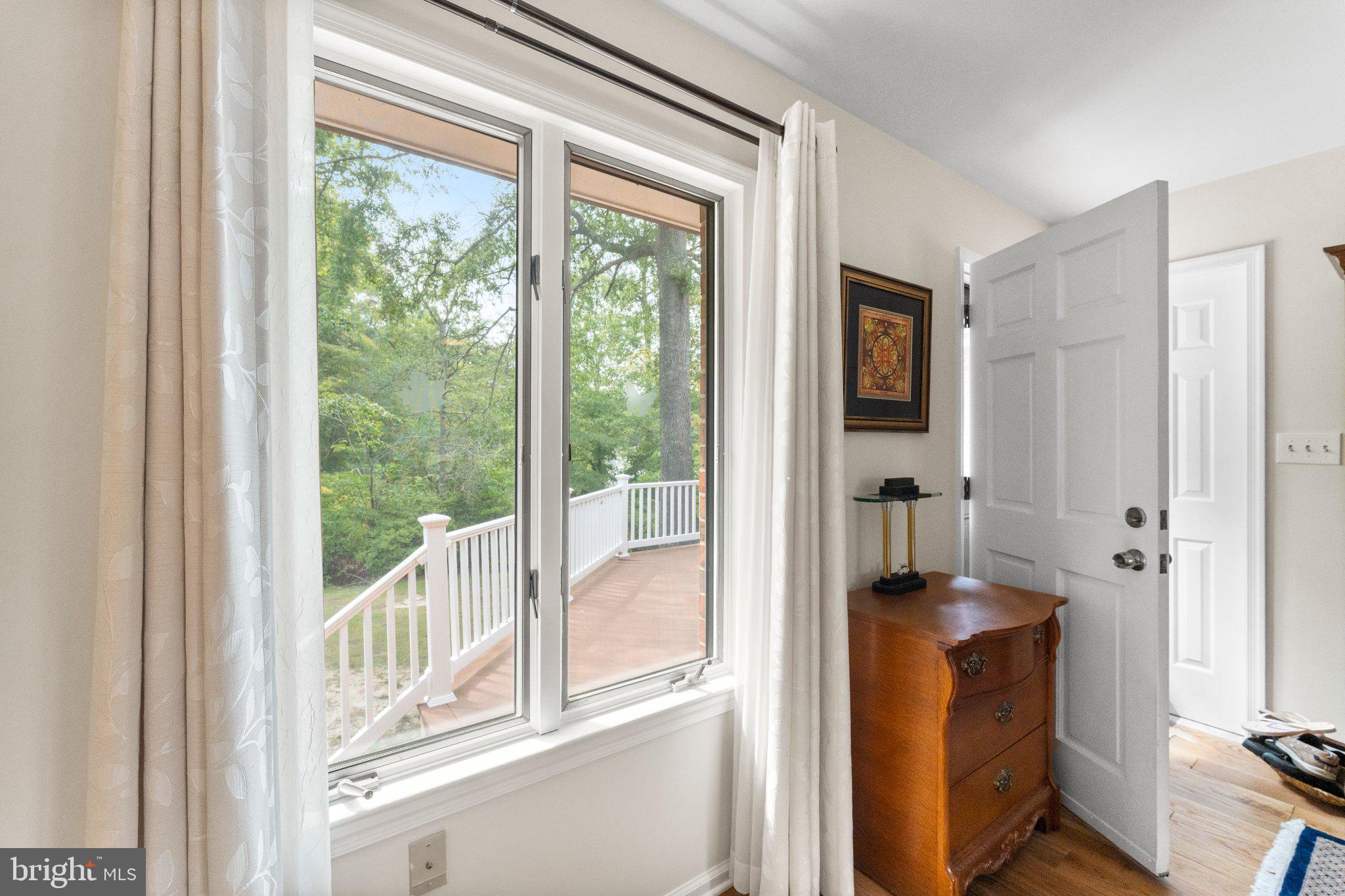 CABIN POINT - Residential