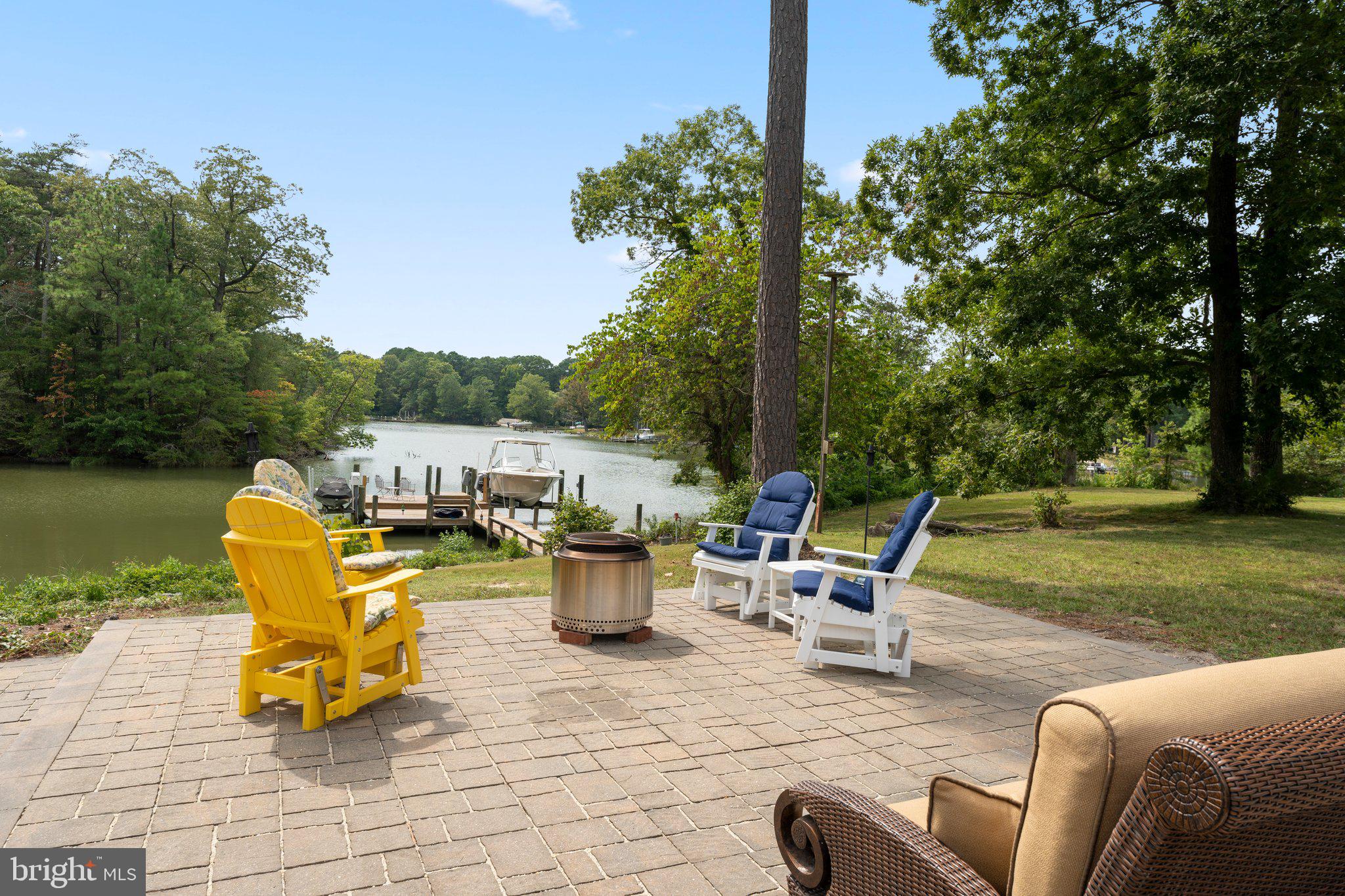 CABIN POINT - Residential