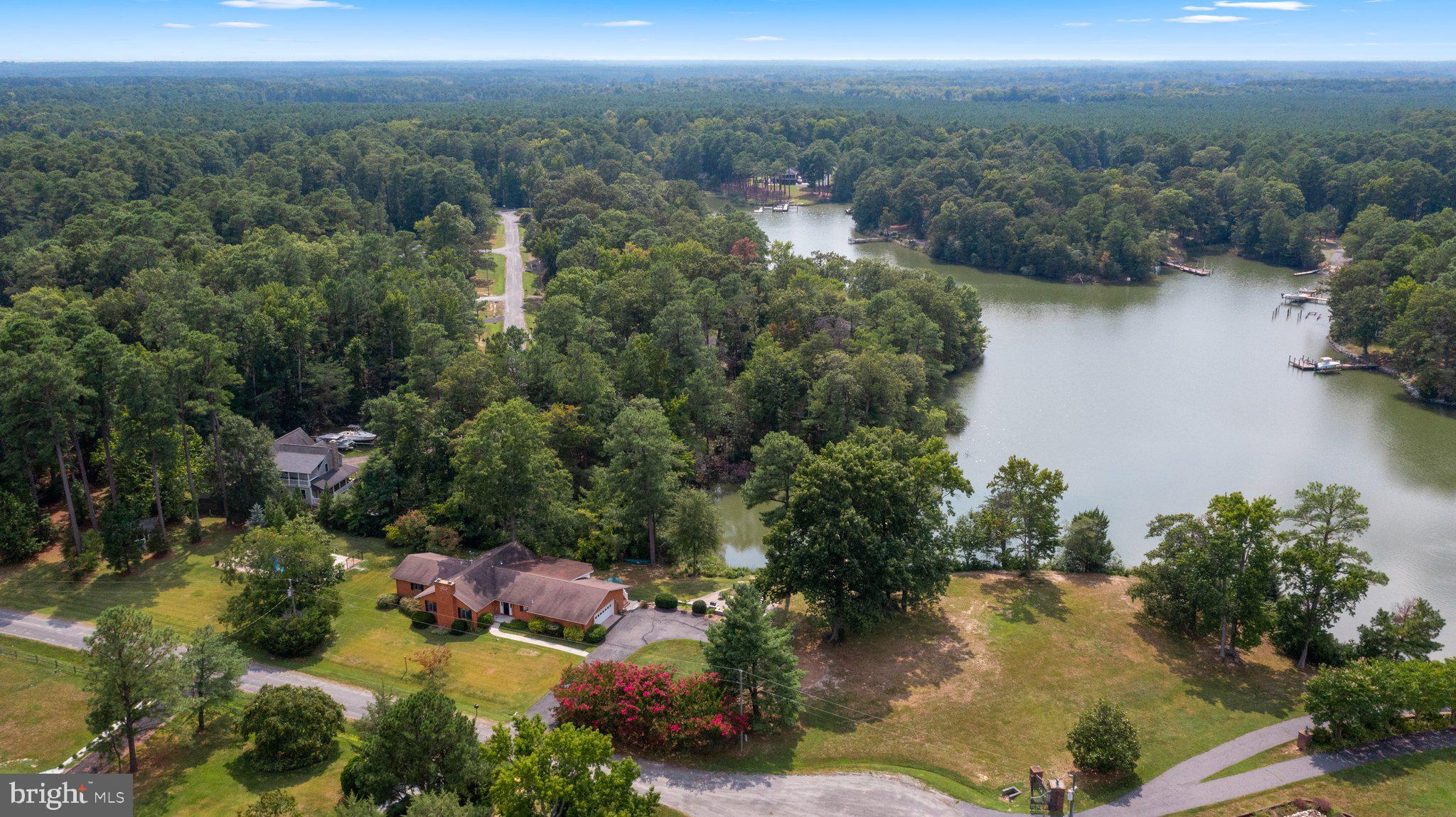 CABIN POINT - Residential