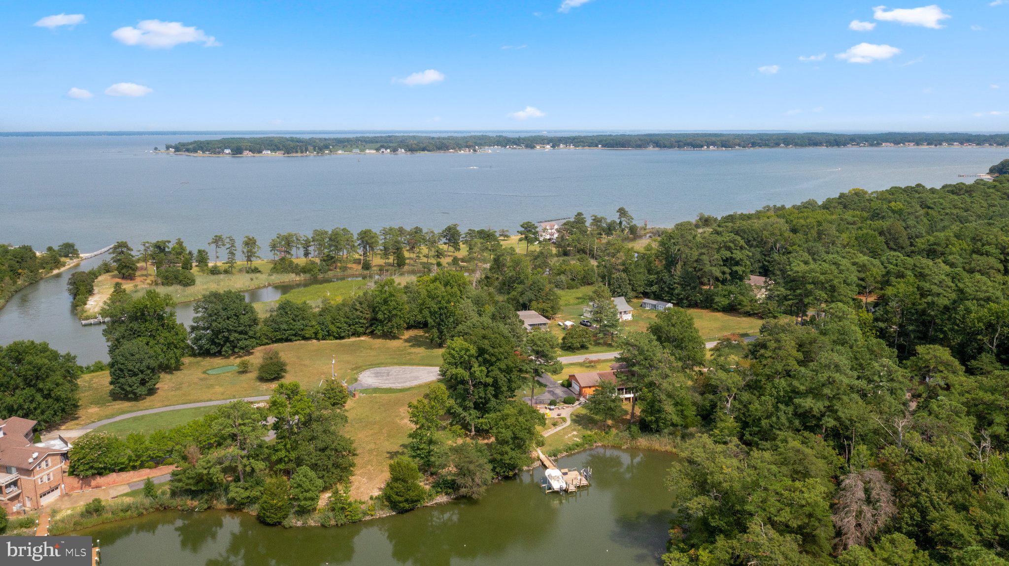 CABIN POINT - Residential