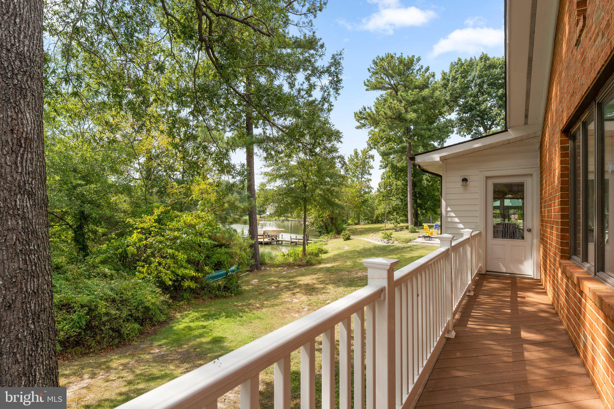 CABIN POINT - Residential