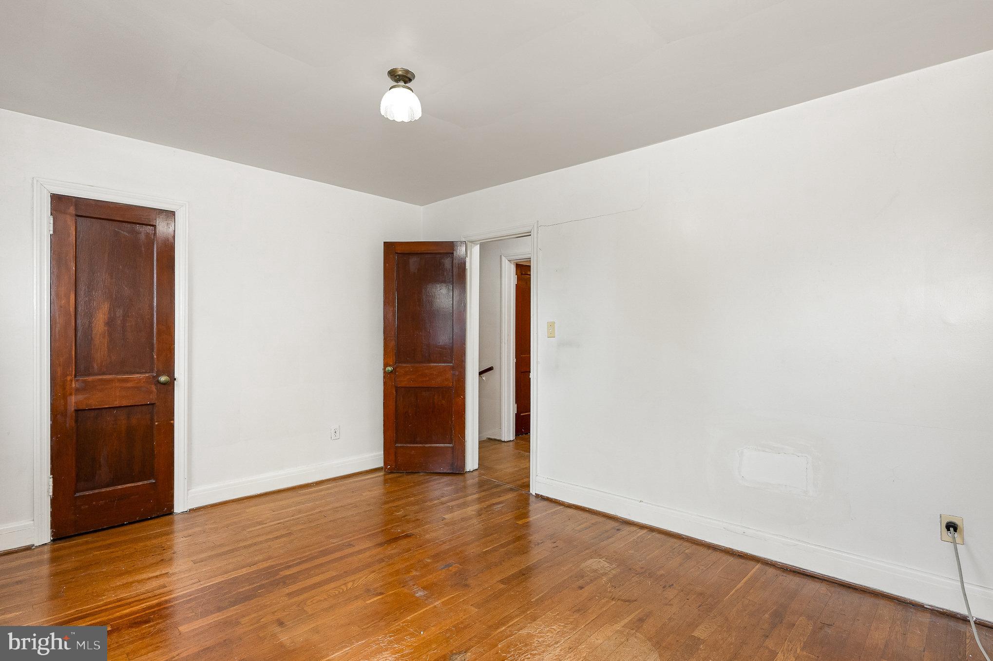 GARDENVILLE - Residential