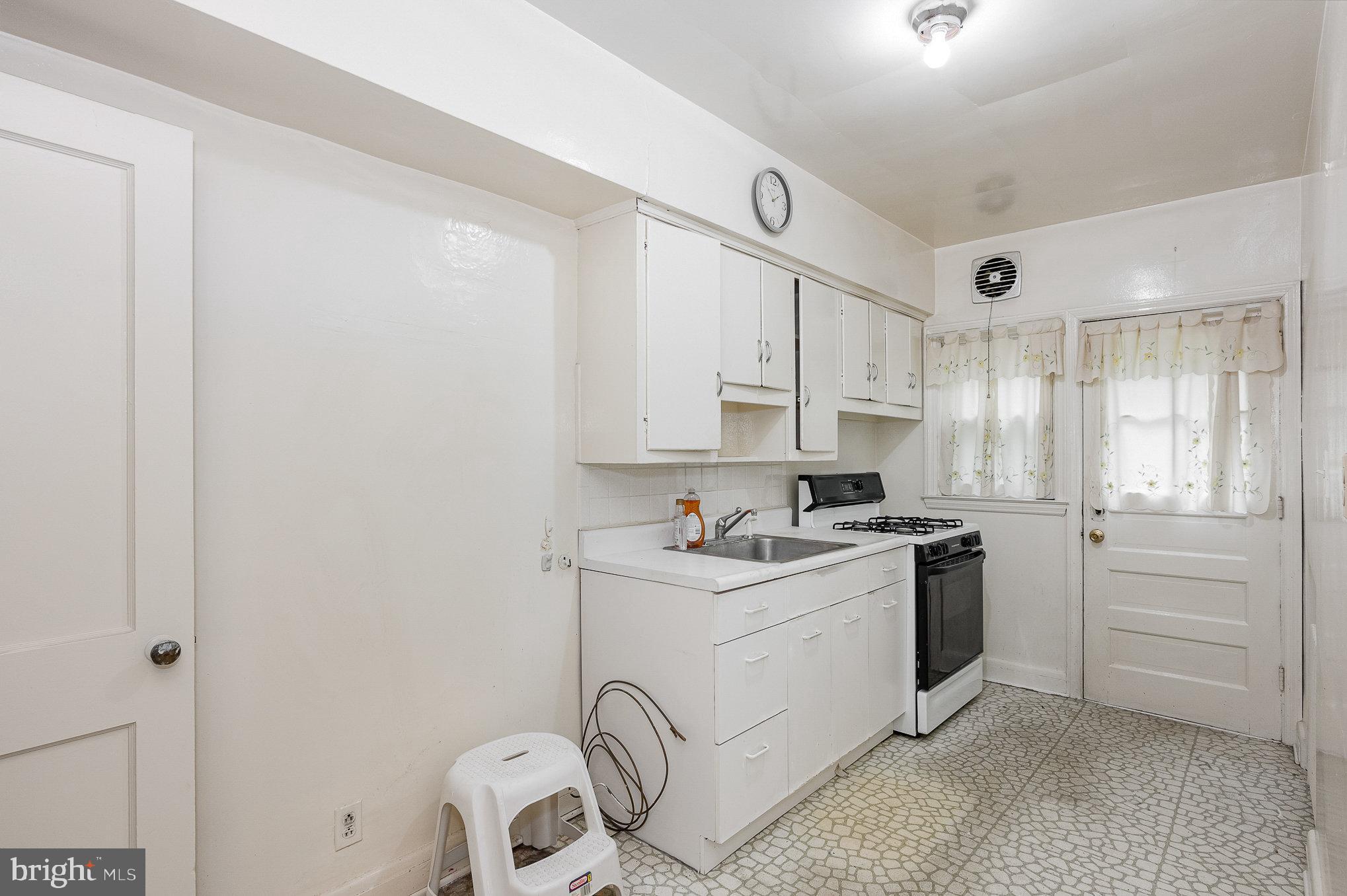 GARDENVILLE - Residential