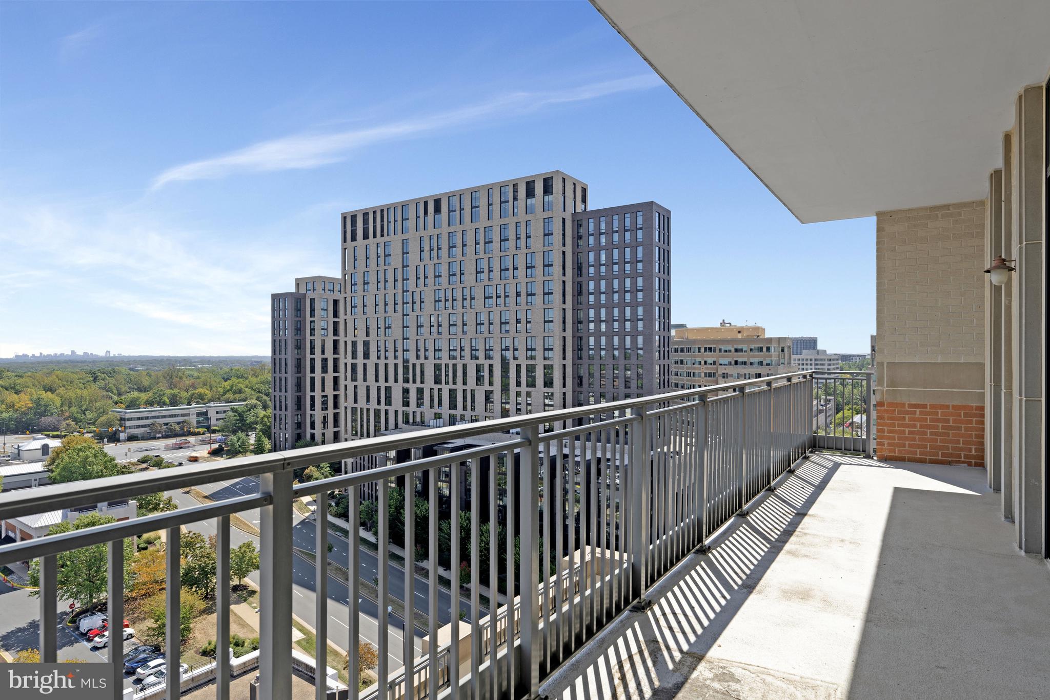 RESTON TOWN CENTER - Residential