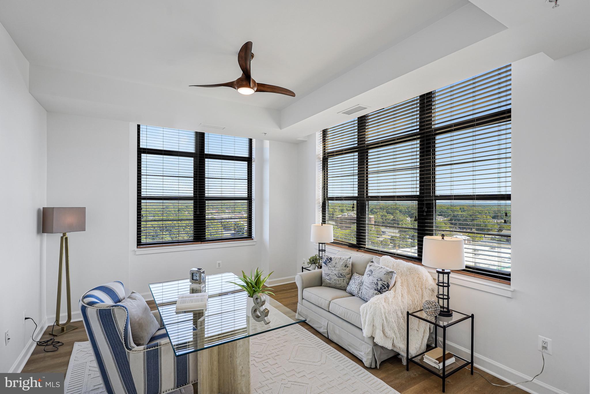 RESTON TOWN CENTER - Residential