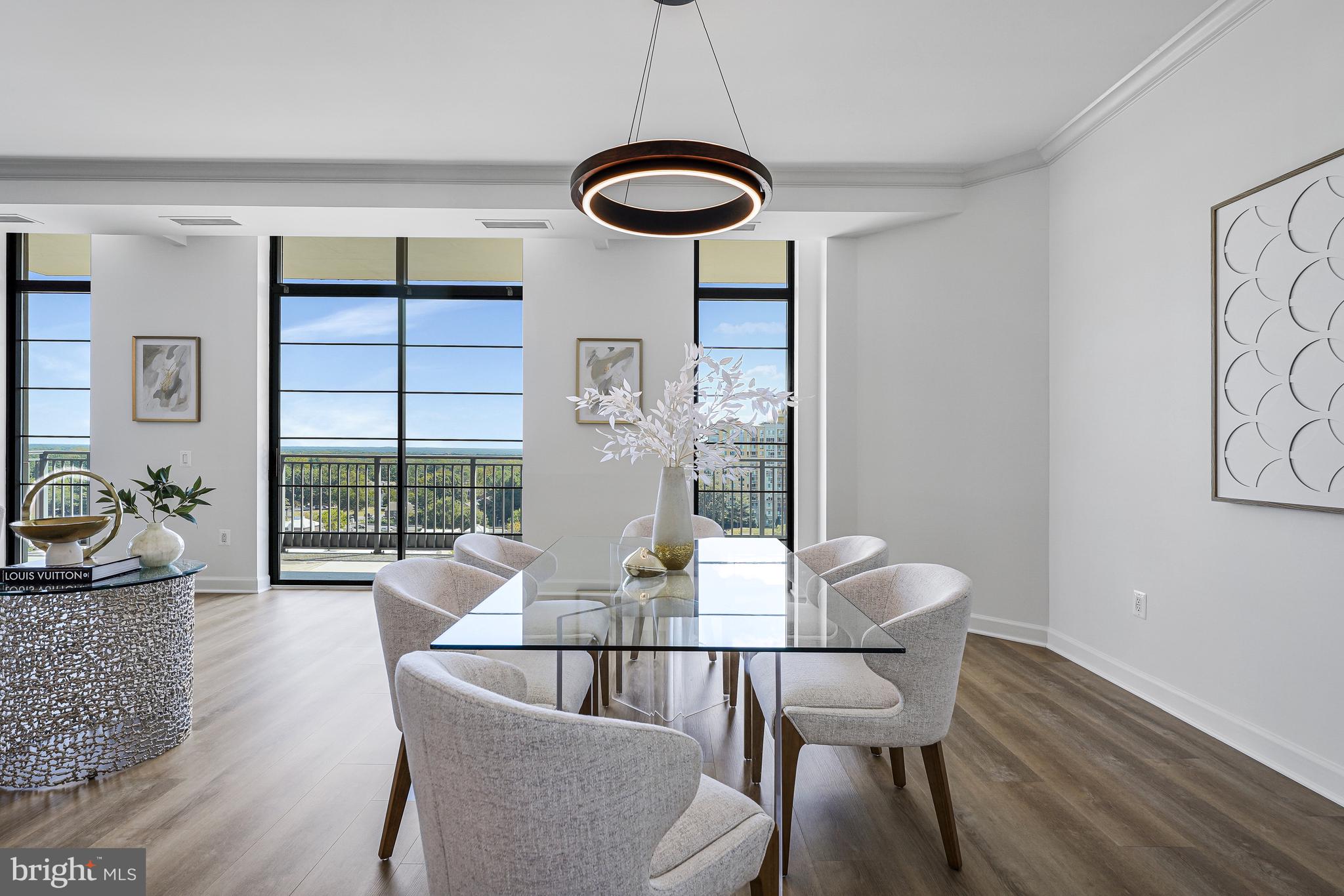 RESTON TOWN CENTER - Residential