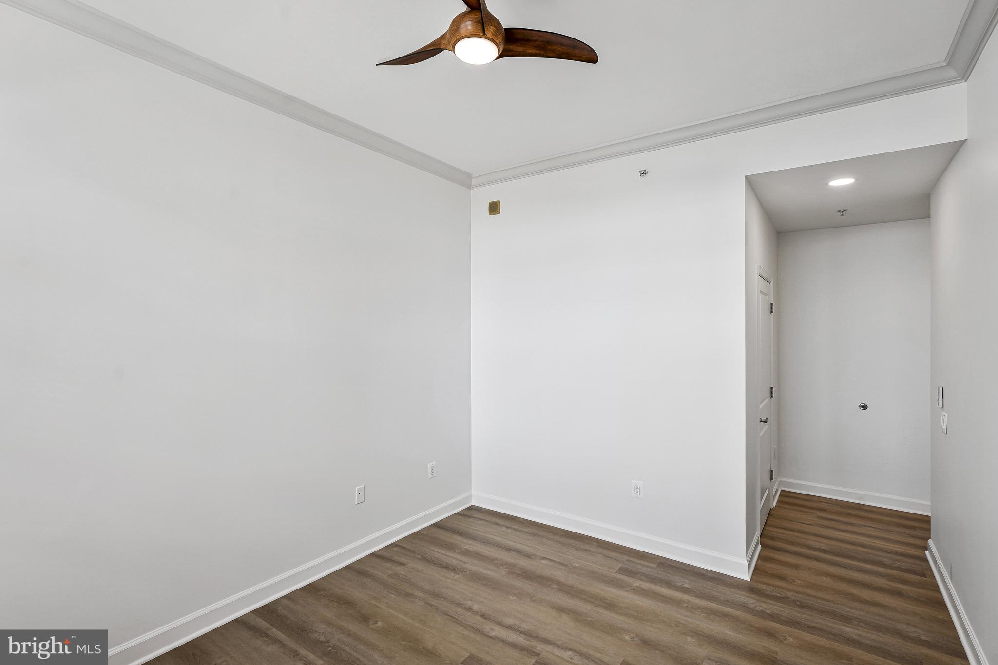 RESTON TOWN CENTER - Residential