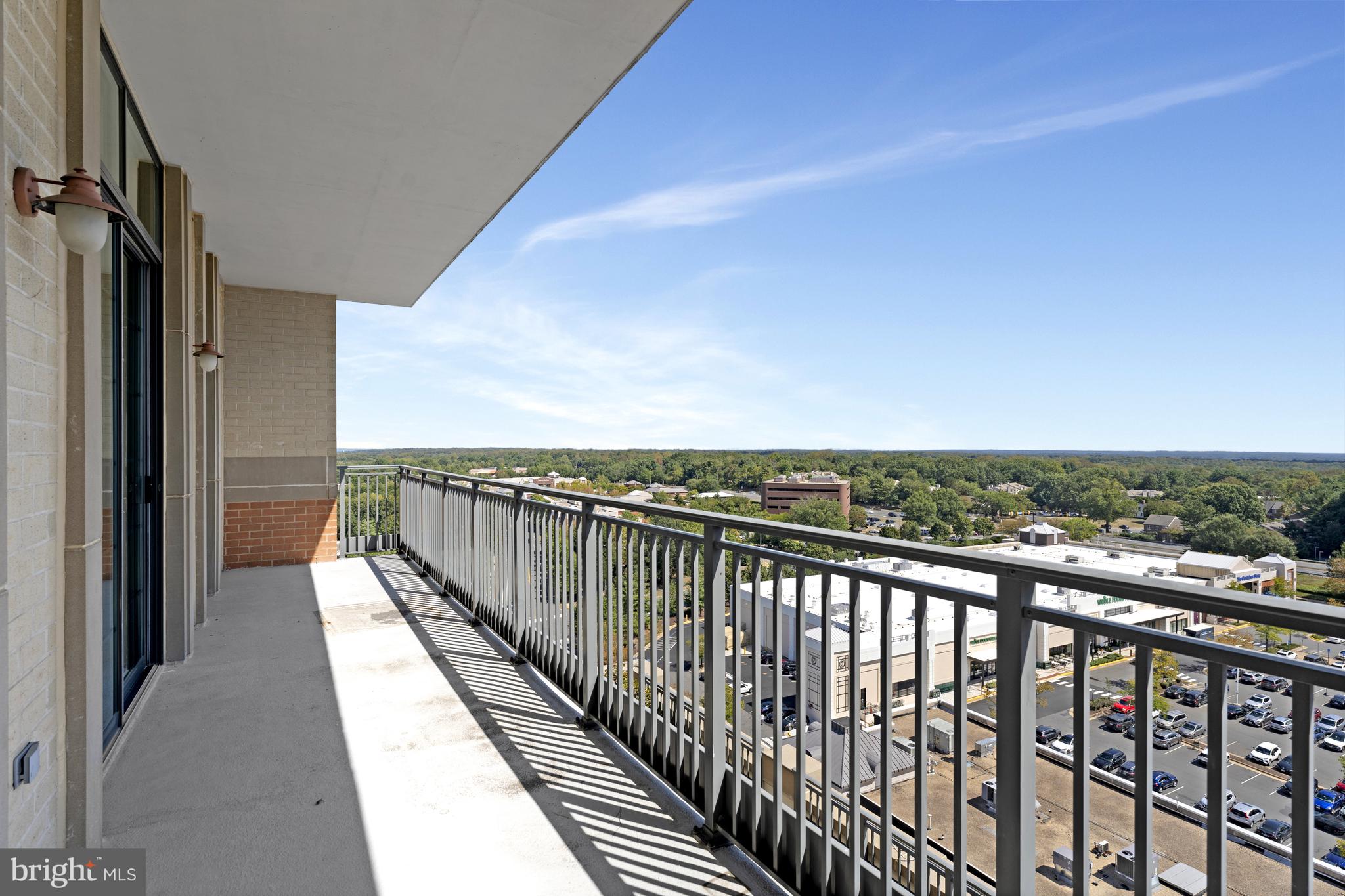 RESTON TOWN CENTER - Residential