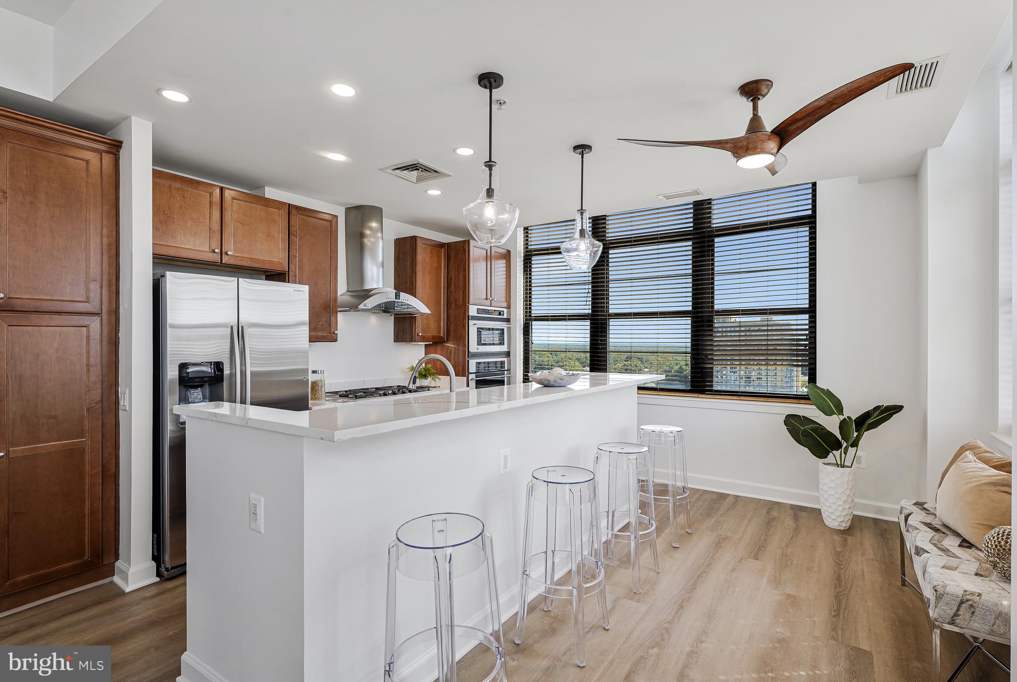 RESTON TOWN CENTER - Residential