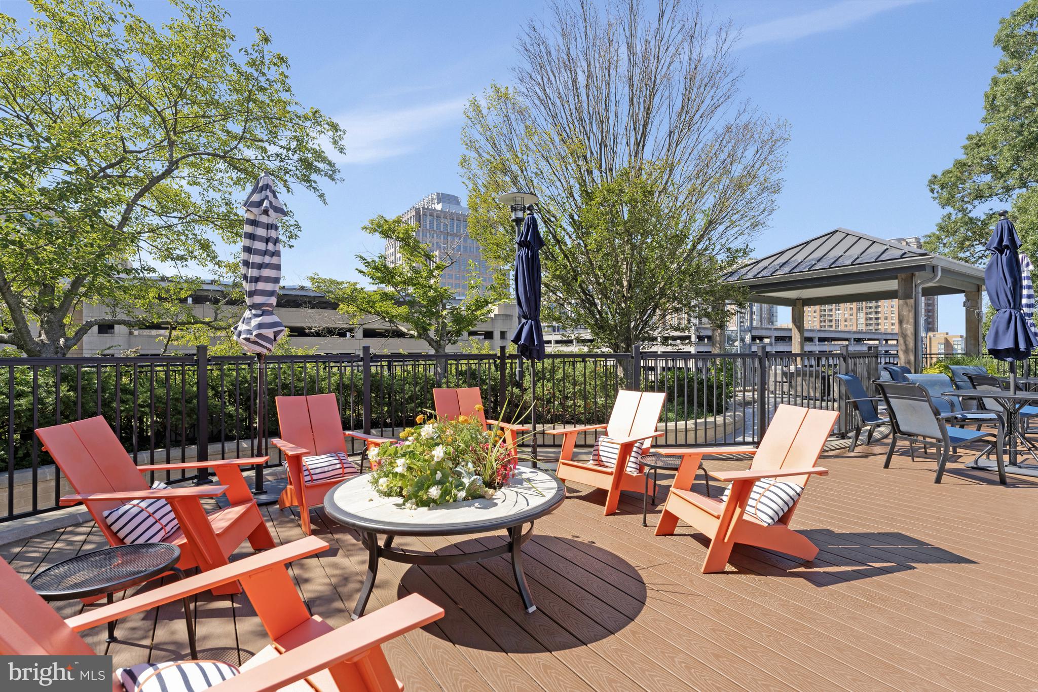 RESTON TOWN CENTER - Residential