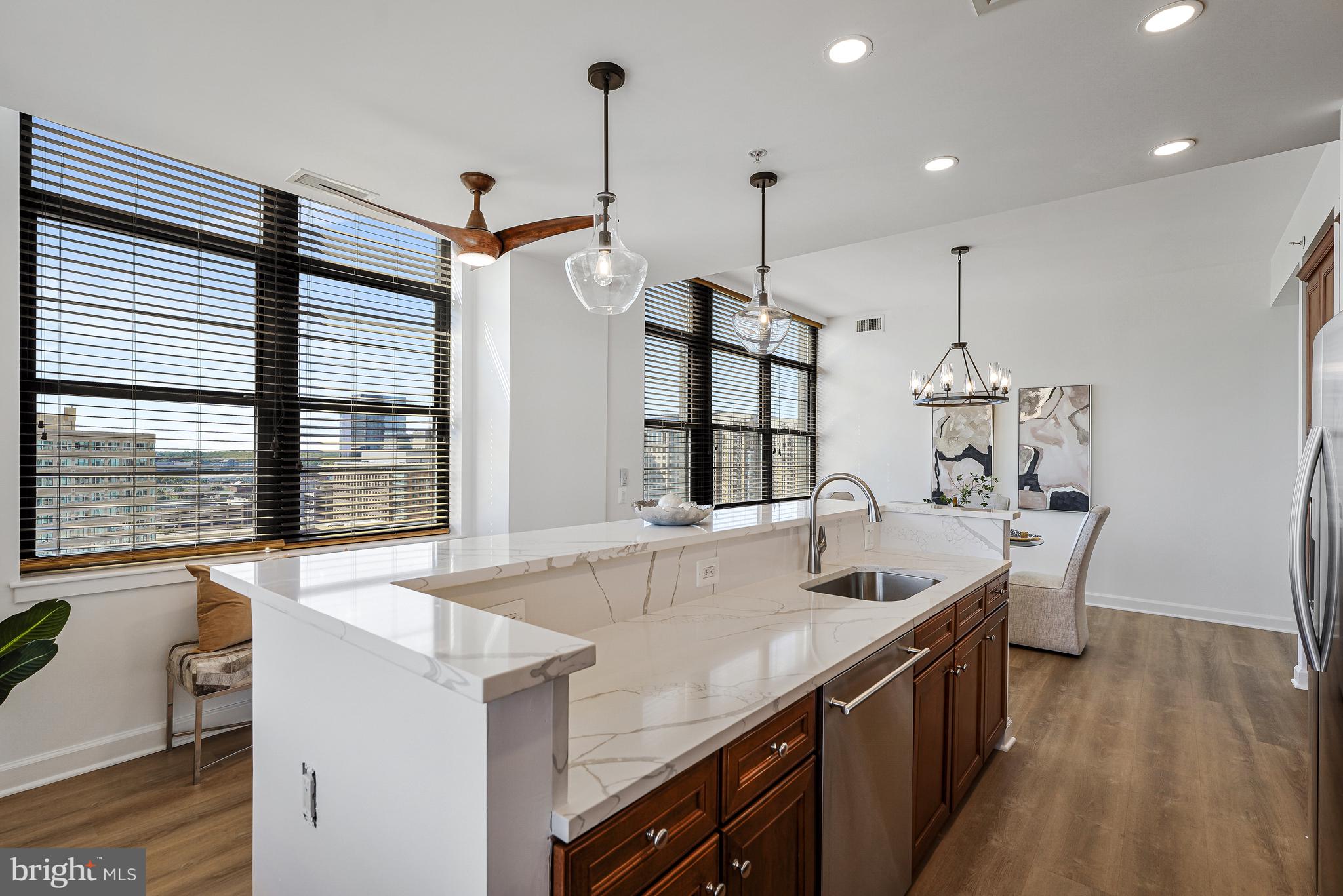 RESTON TOWN CENTER - Residential