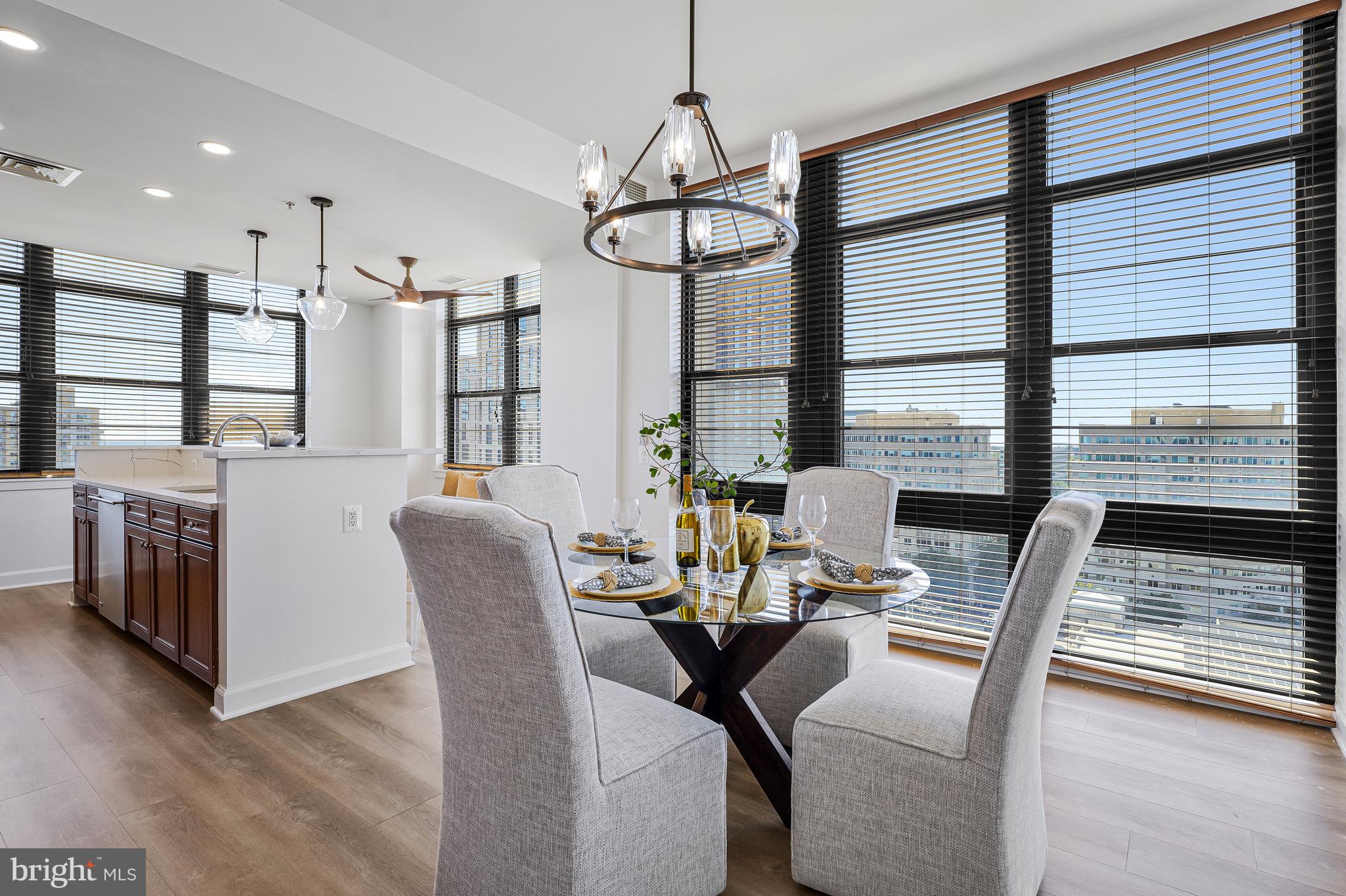 RESTON TOWN CENTER - Residential