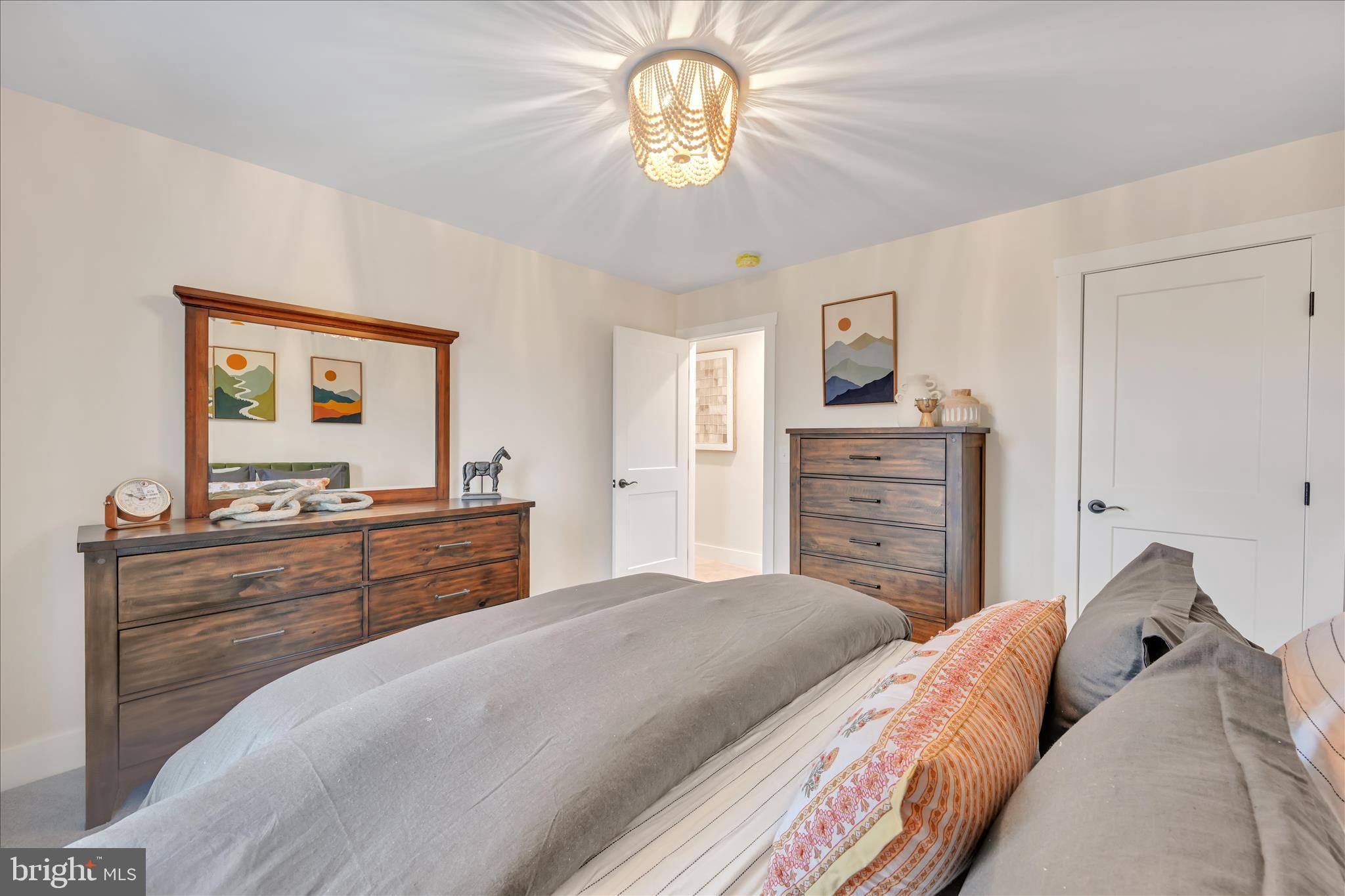 PIPING ROCKS - Residential