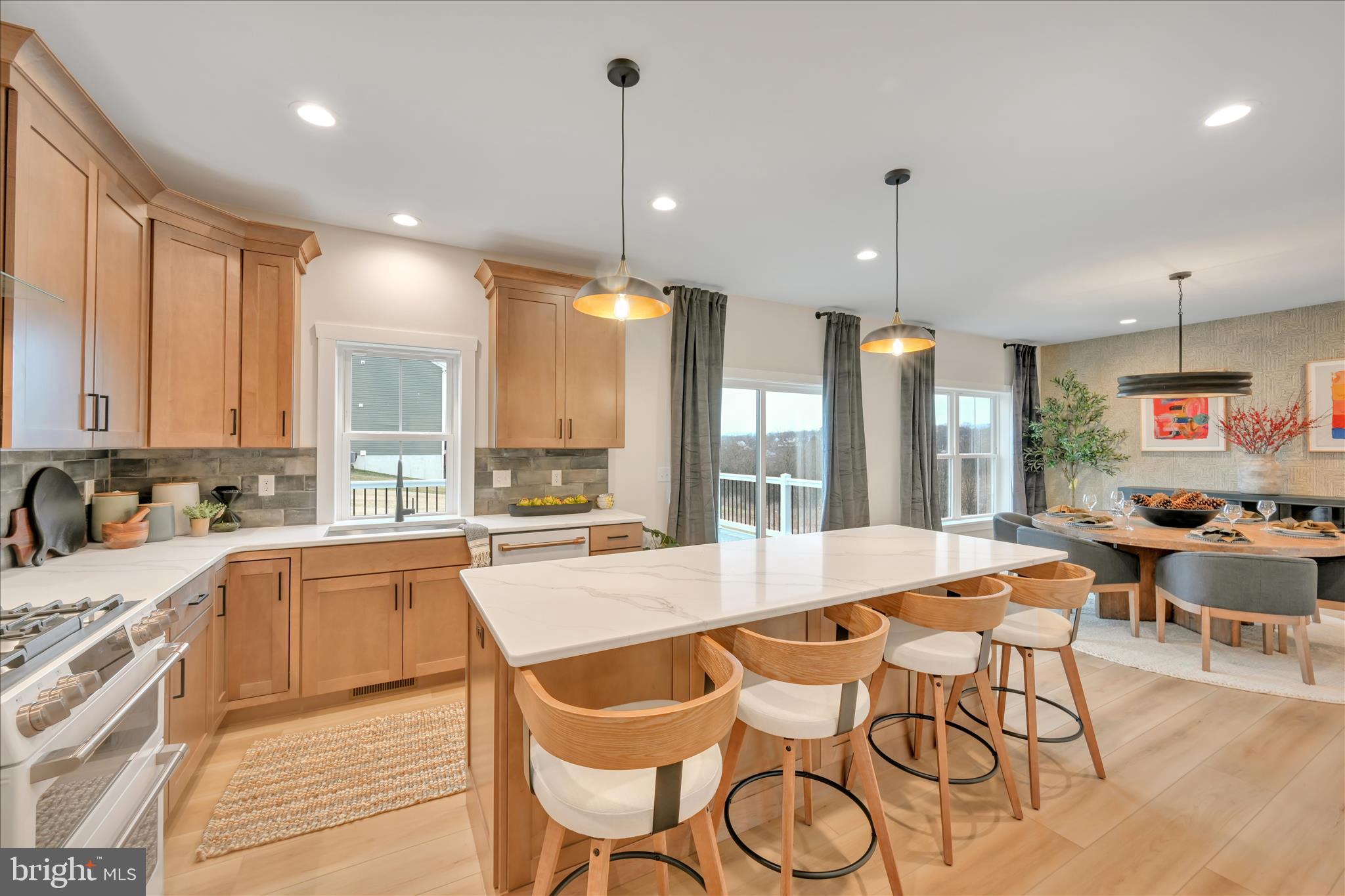 PIPING ROCKS - Residential