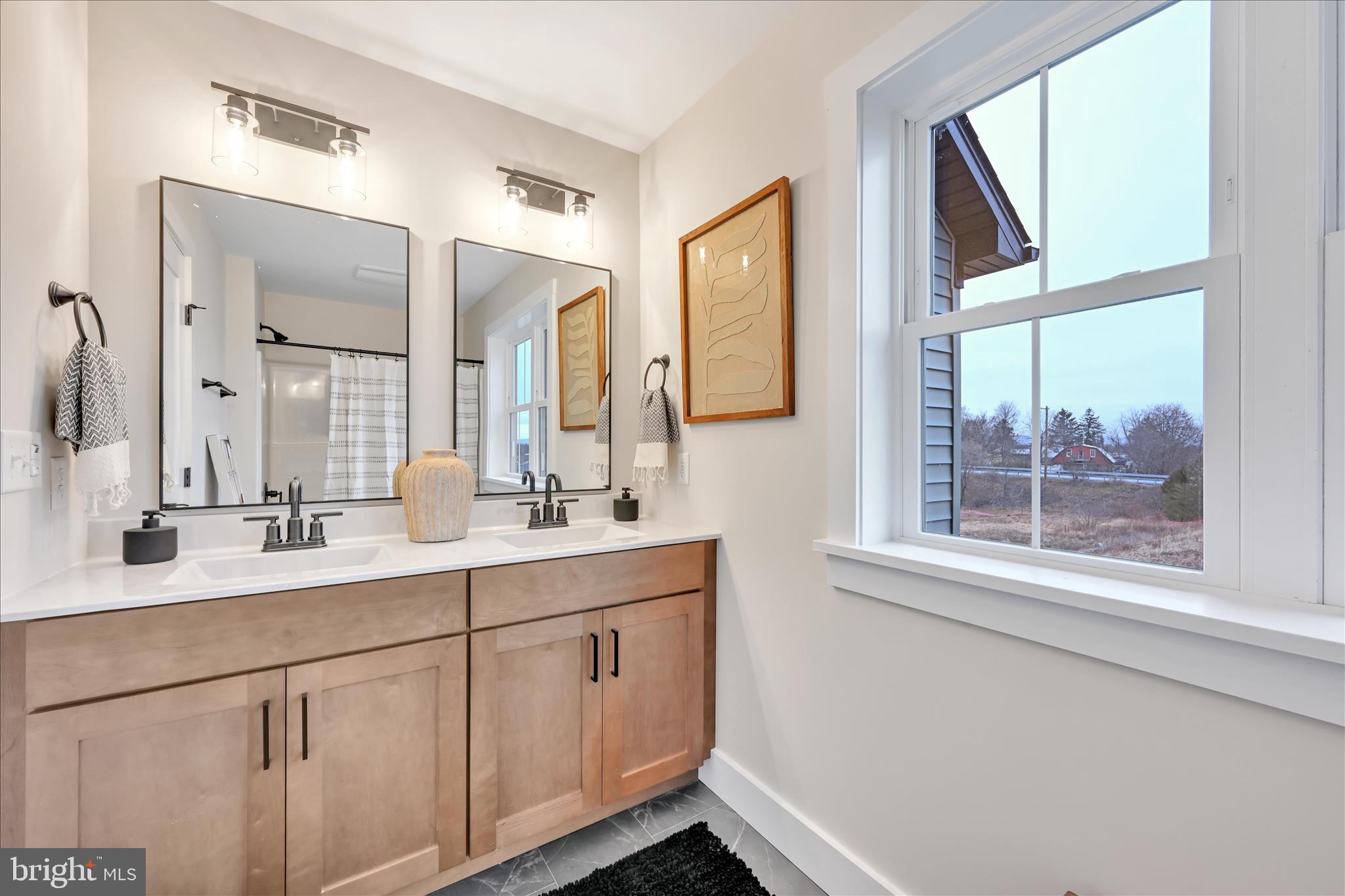 PIPING ROCKS - Residential