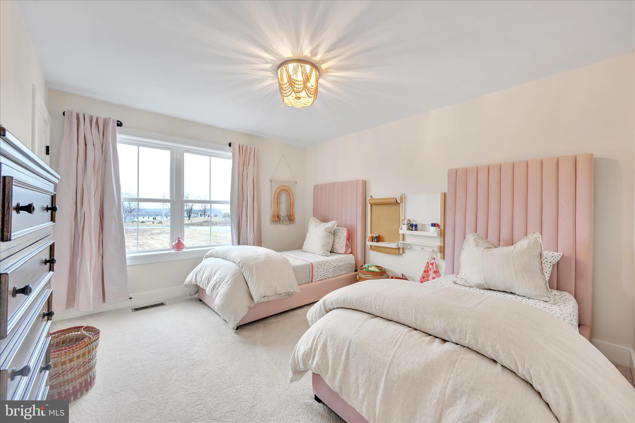 PIPING ROCKS - Residential