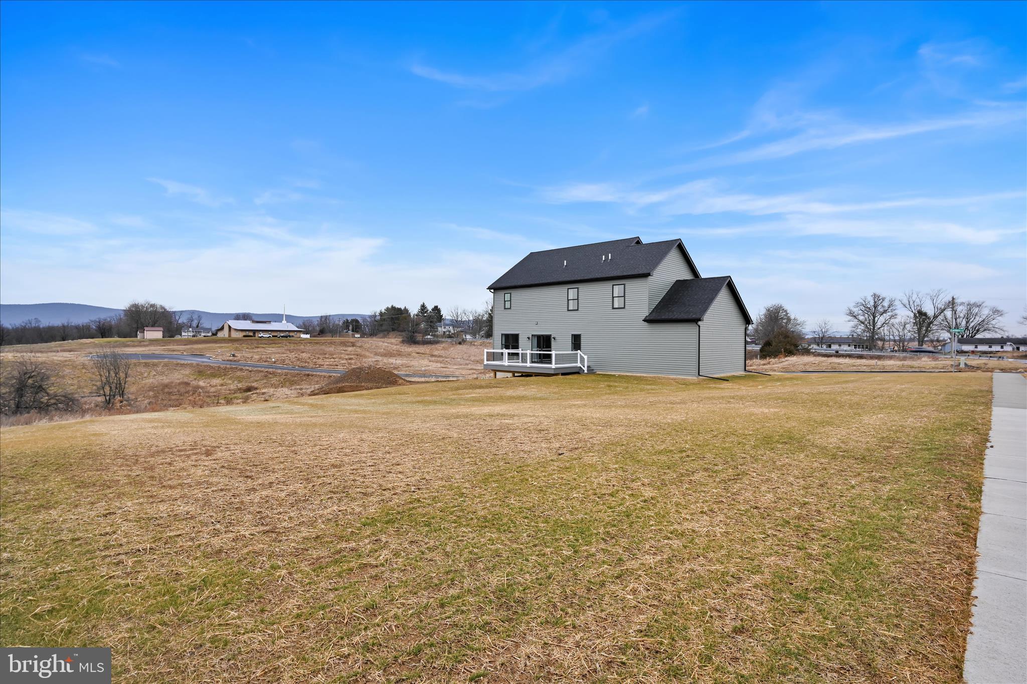PIPING ROCKS - Residential