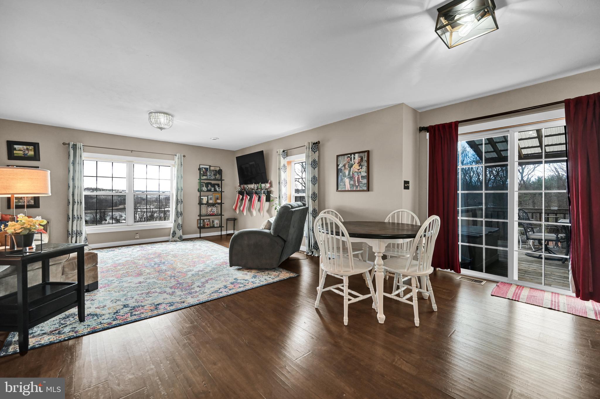 SOUTH HANOVER - Residential