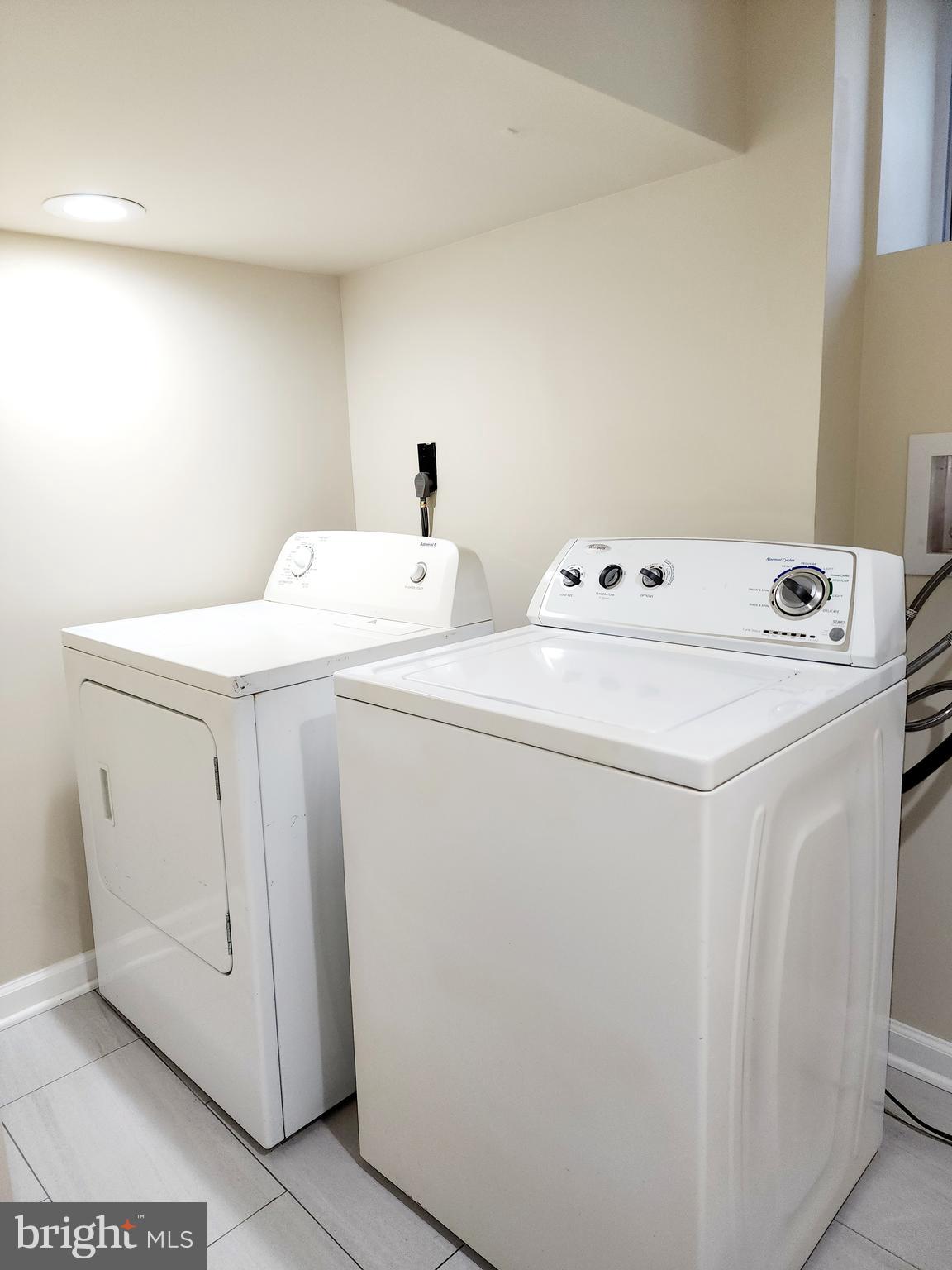 OXON RUN HILLS - Residential Lease