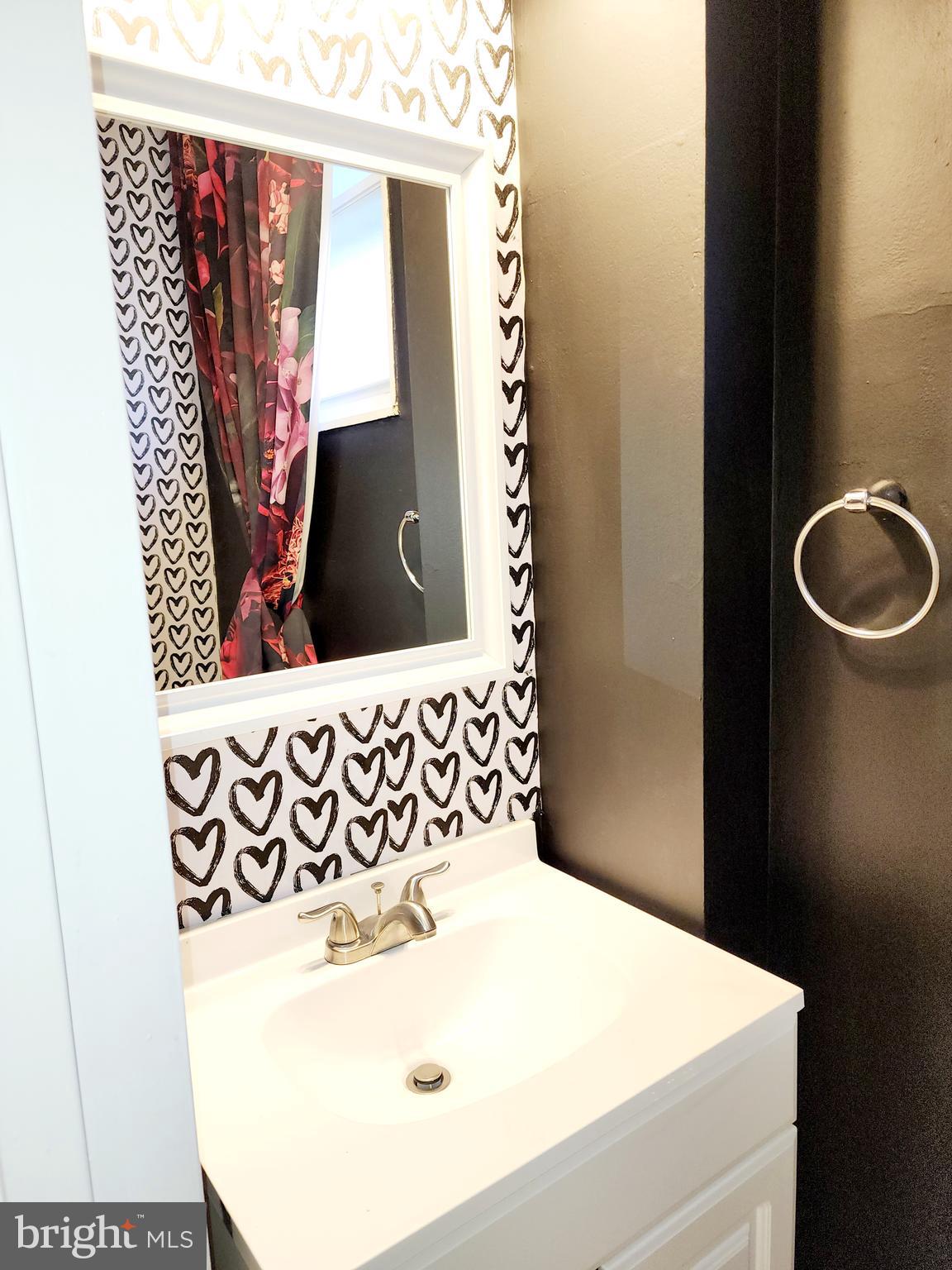 OXON RUN HILLS - Residential Lease