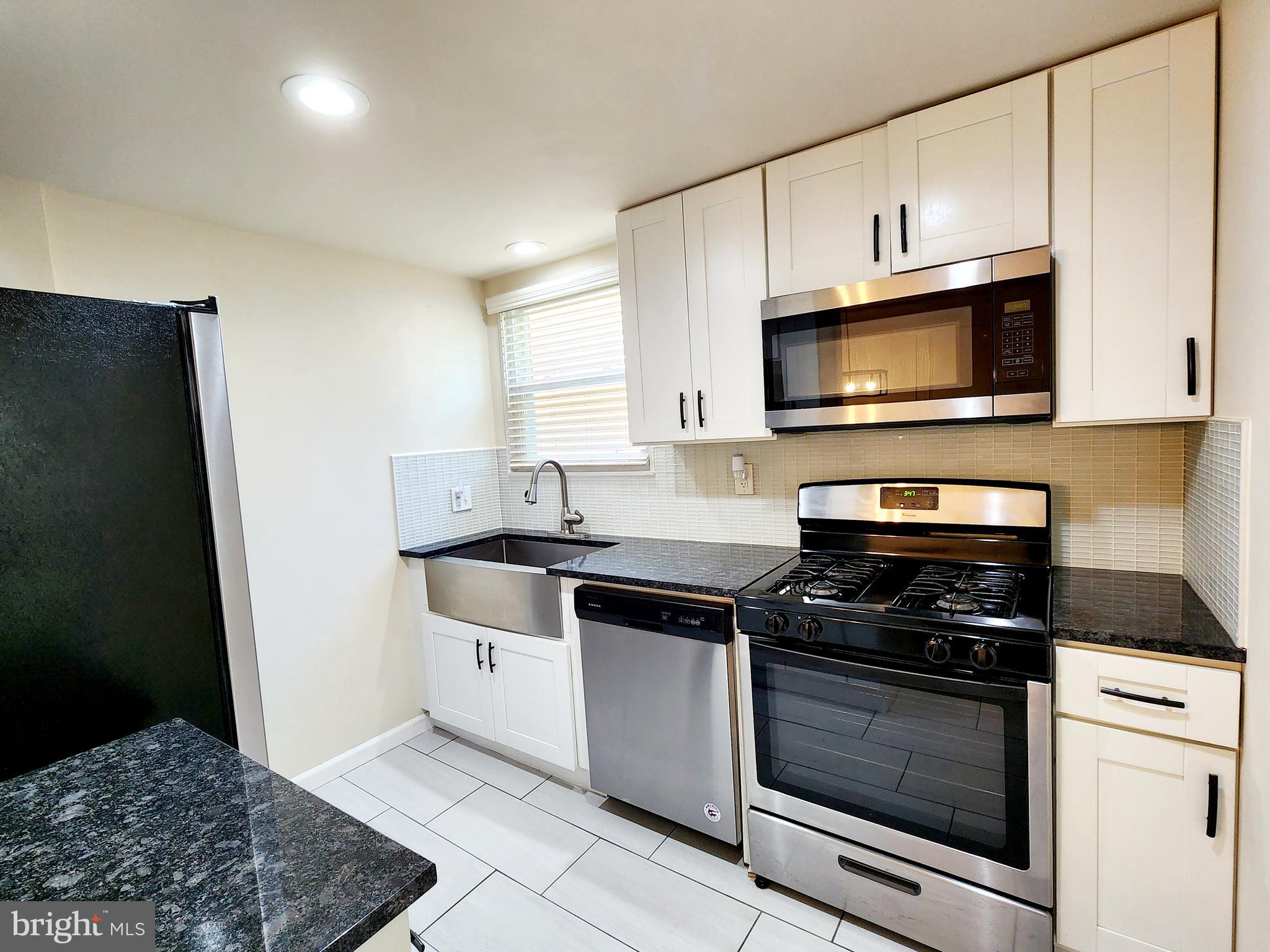 OXON RUN HILLS - Residential Lease