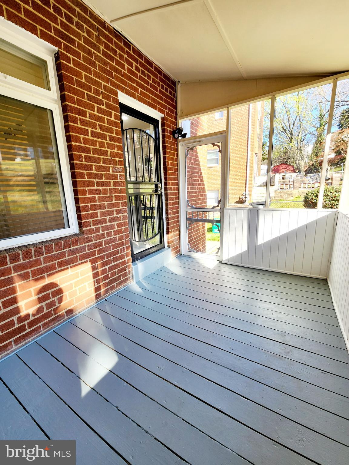 OXON RUN HILLS - Residential Lease