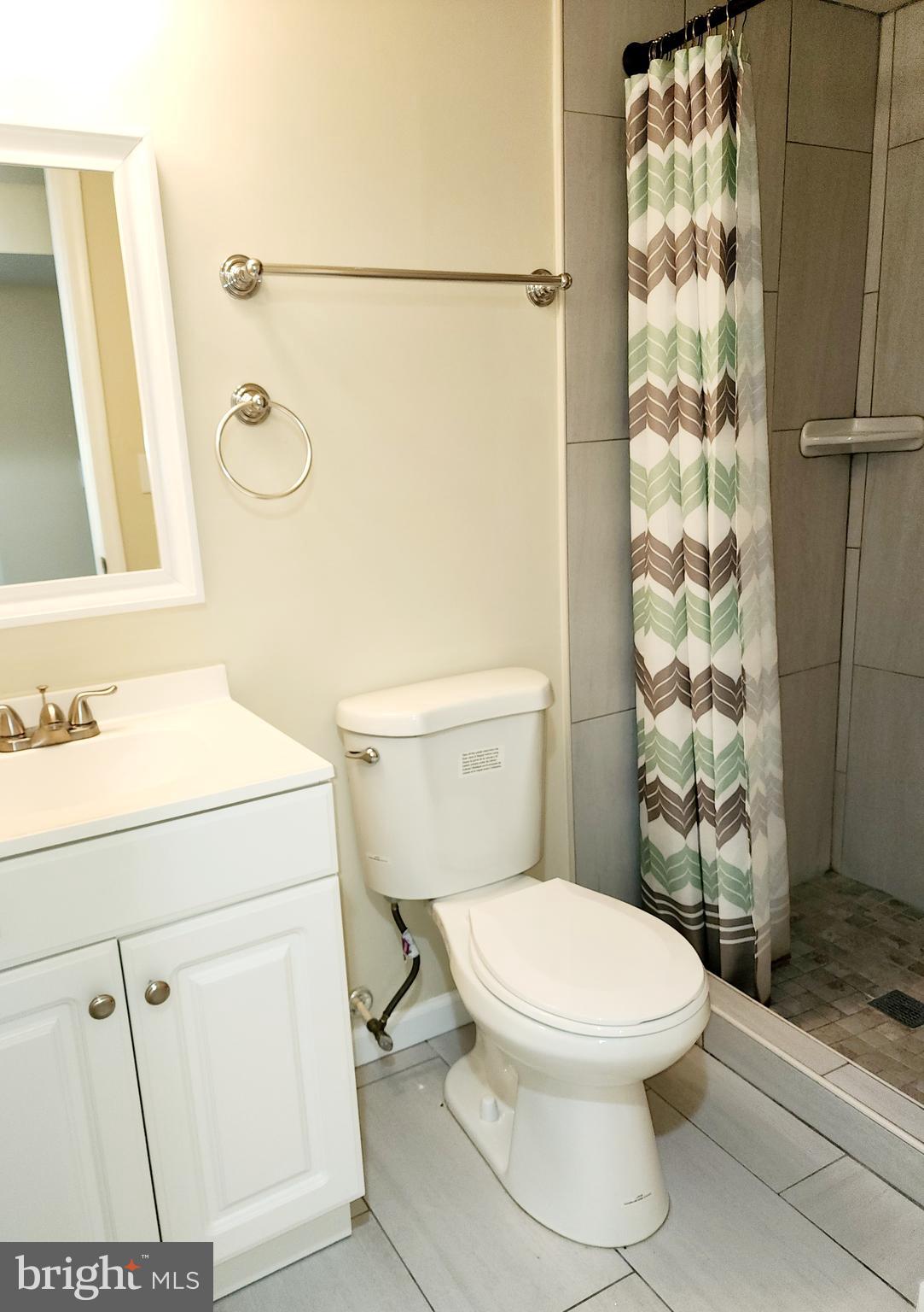 OXON RUN HILLS - Residential Lease